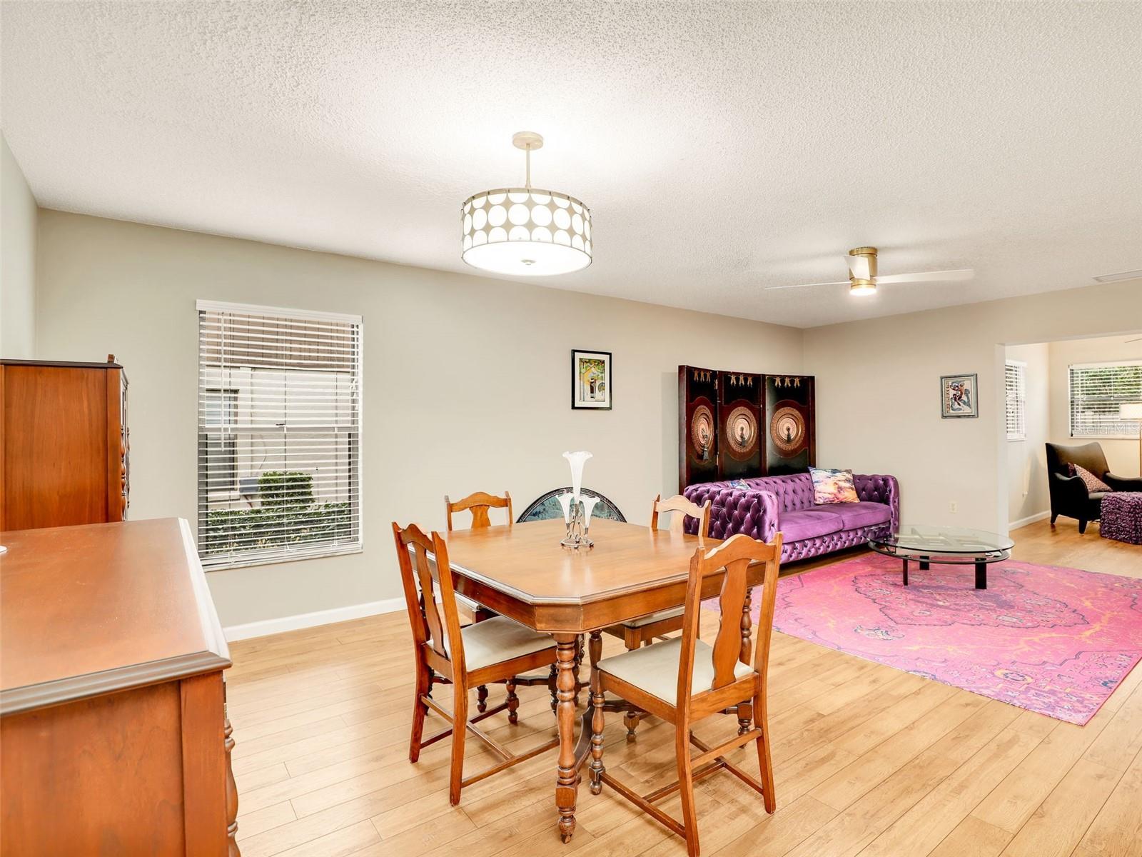 623 OAK HILL CIR #28 — photo 12