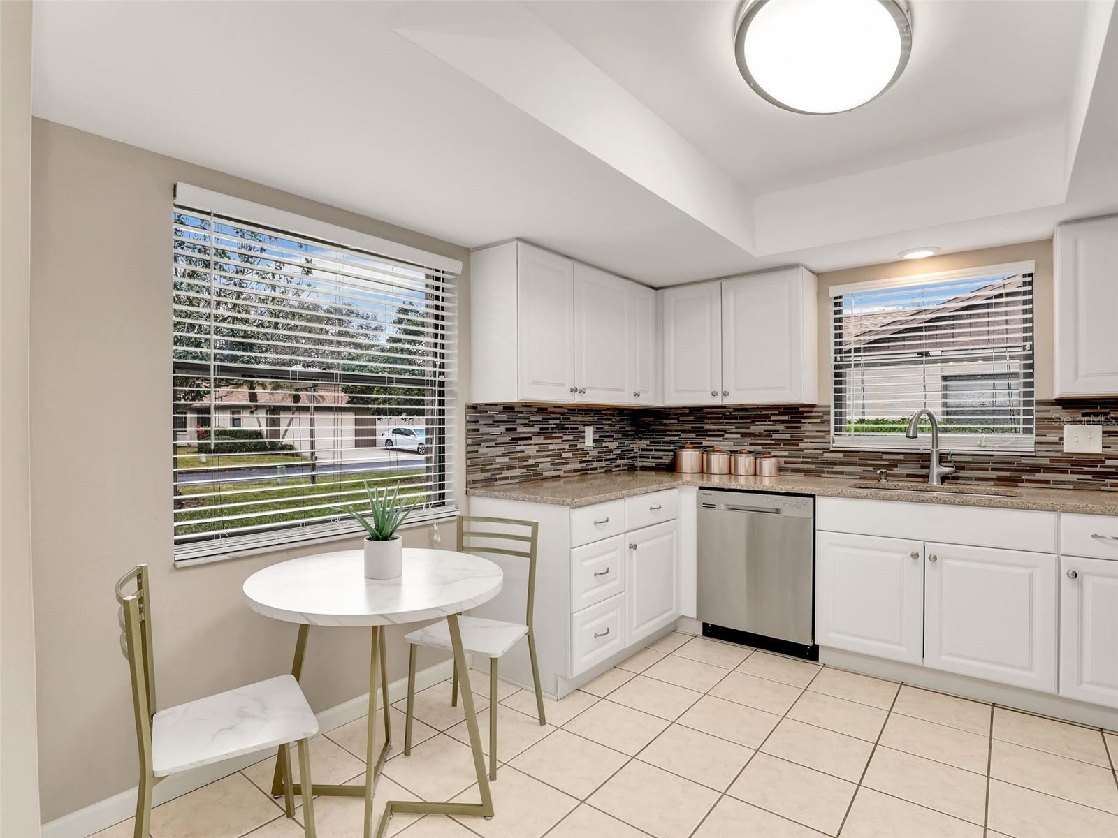 623 OAK HILL CIR #28 — photo 9