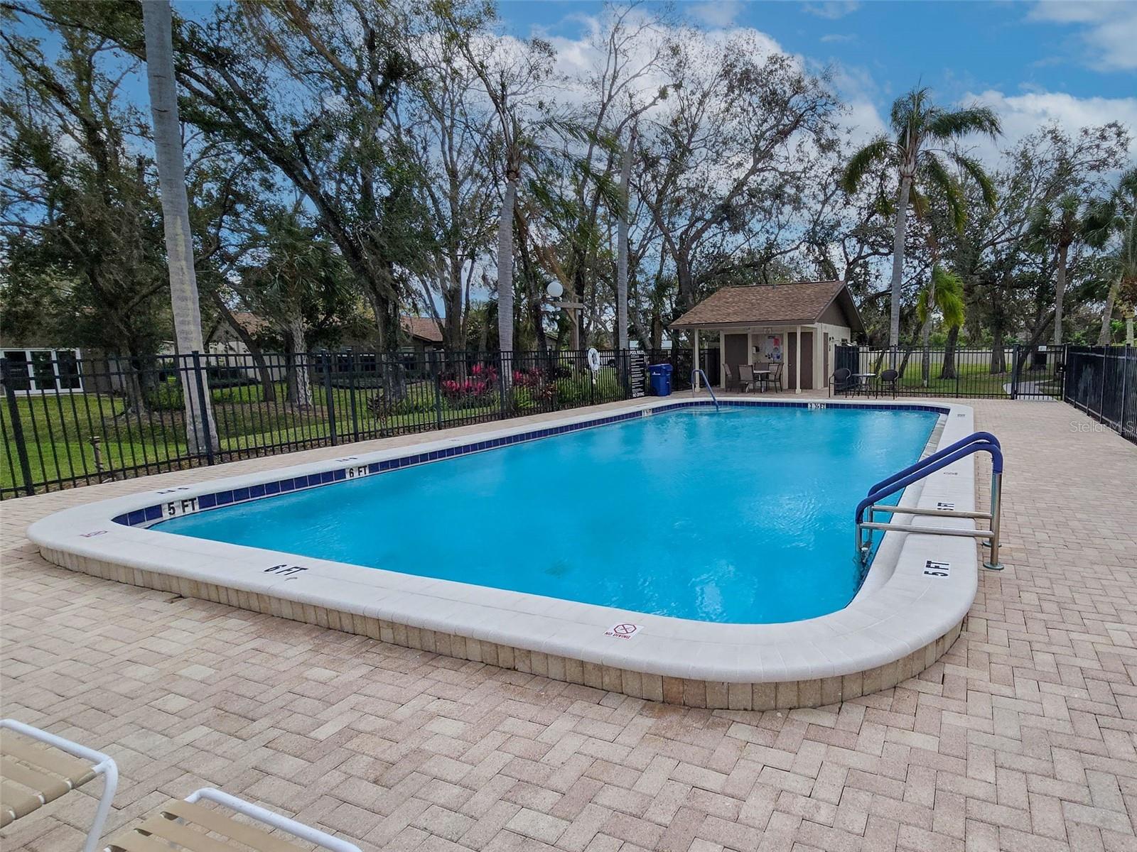 623 OAK HILL CIR #28 — photo 31