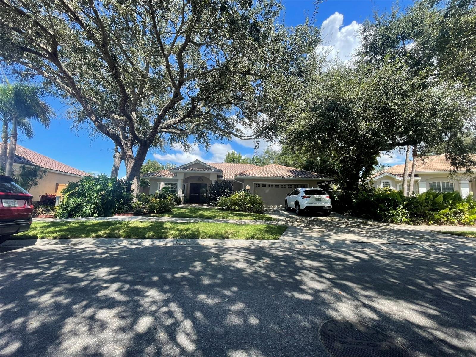 Home in SARASOTA — photo 2