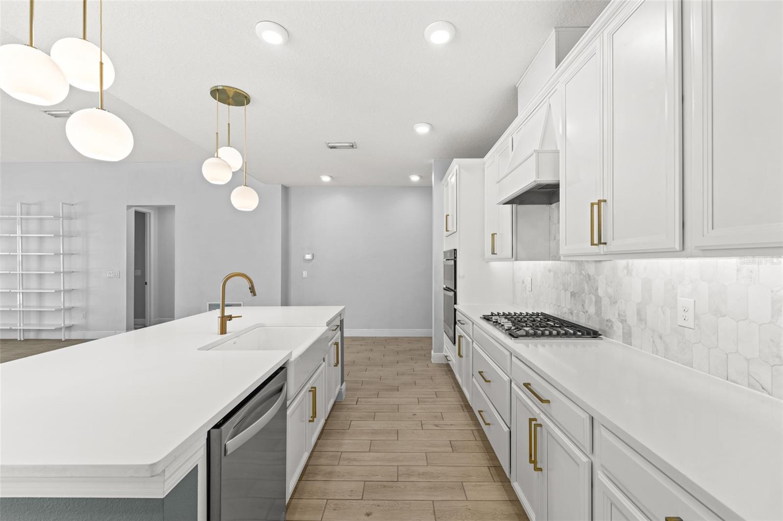 6232 SEA AIR DR — photo 15
