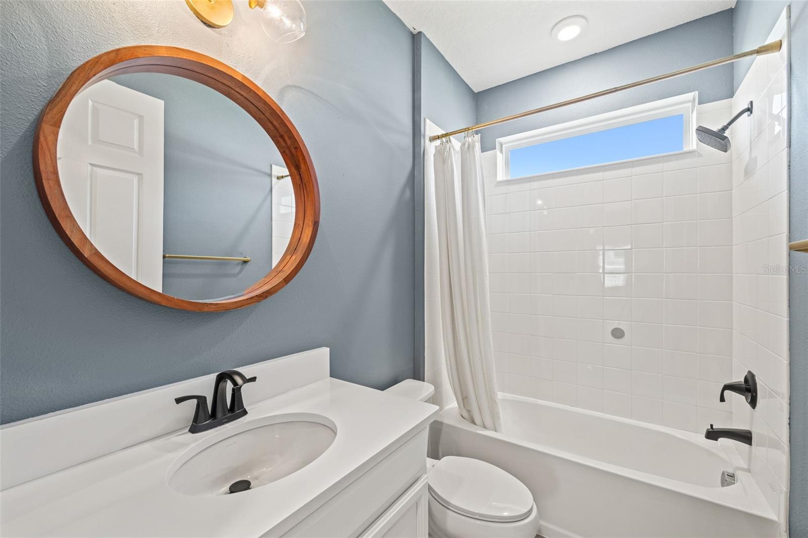 6232 SEA AIR DR — photo 28