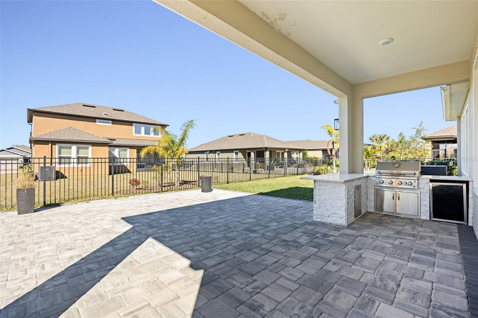6232 SEA AIR DR — photo 42