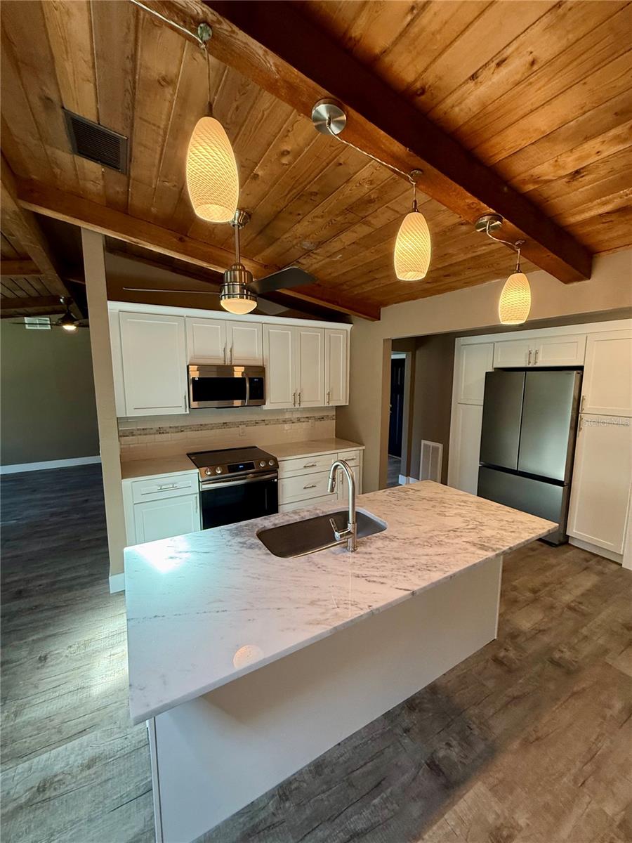 9801 SAN MORENO WAY — photo 7