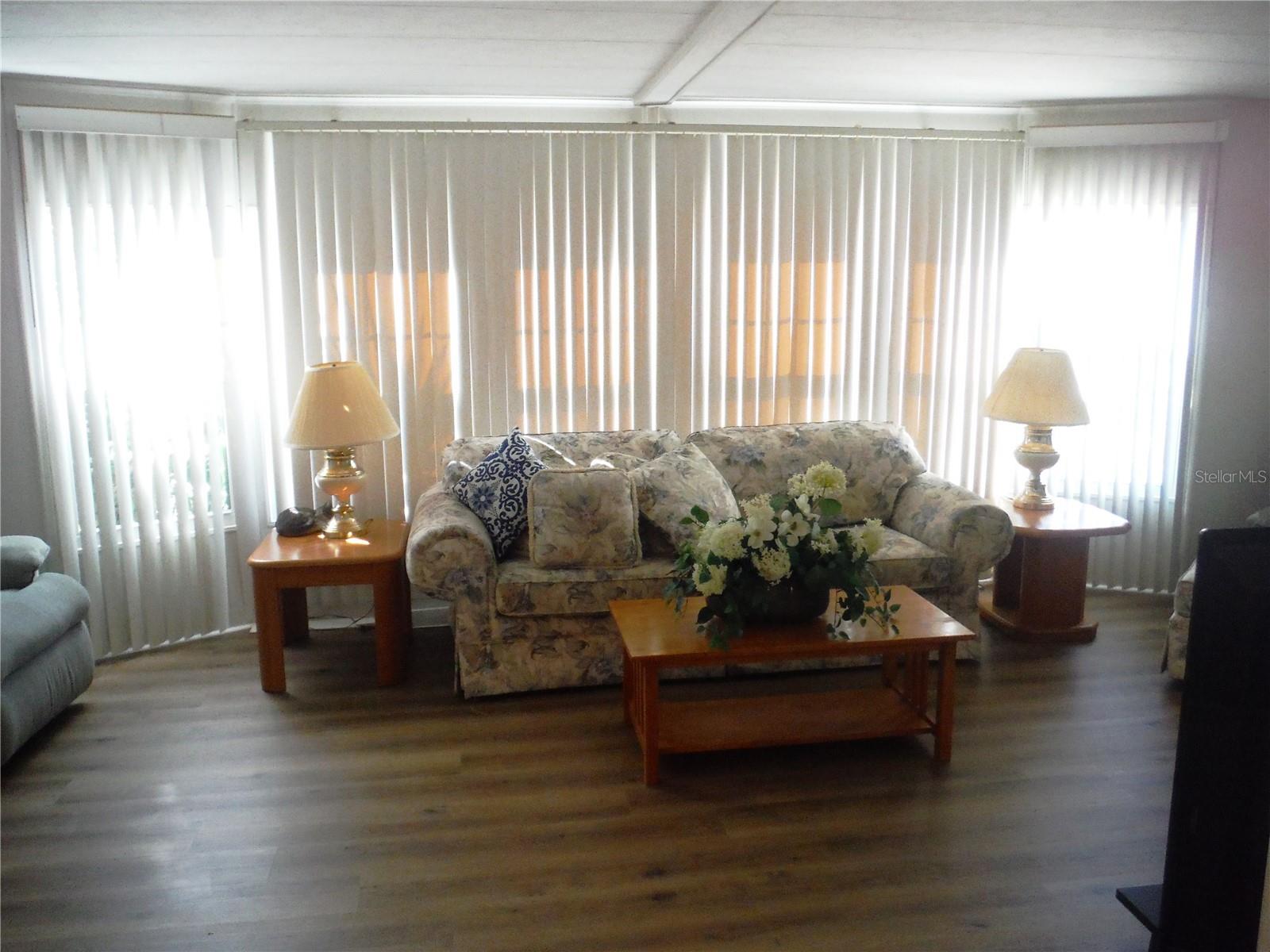 141 FOREST LN #13 — photo 3