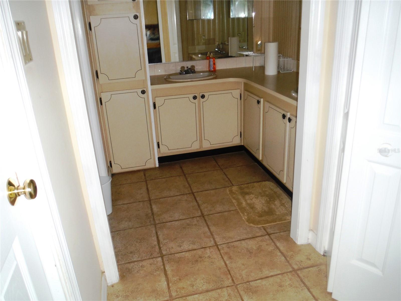 141 FOREST LN #13 — photo 18