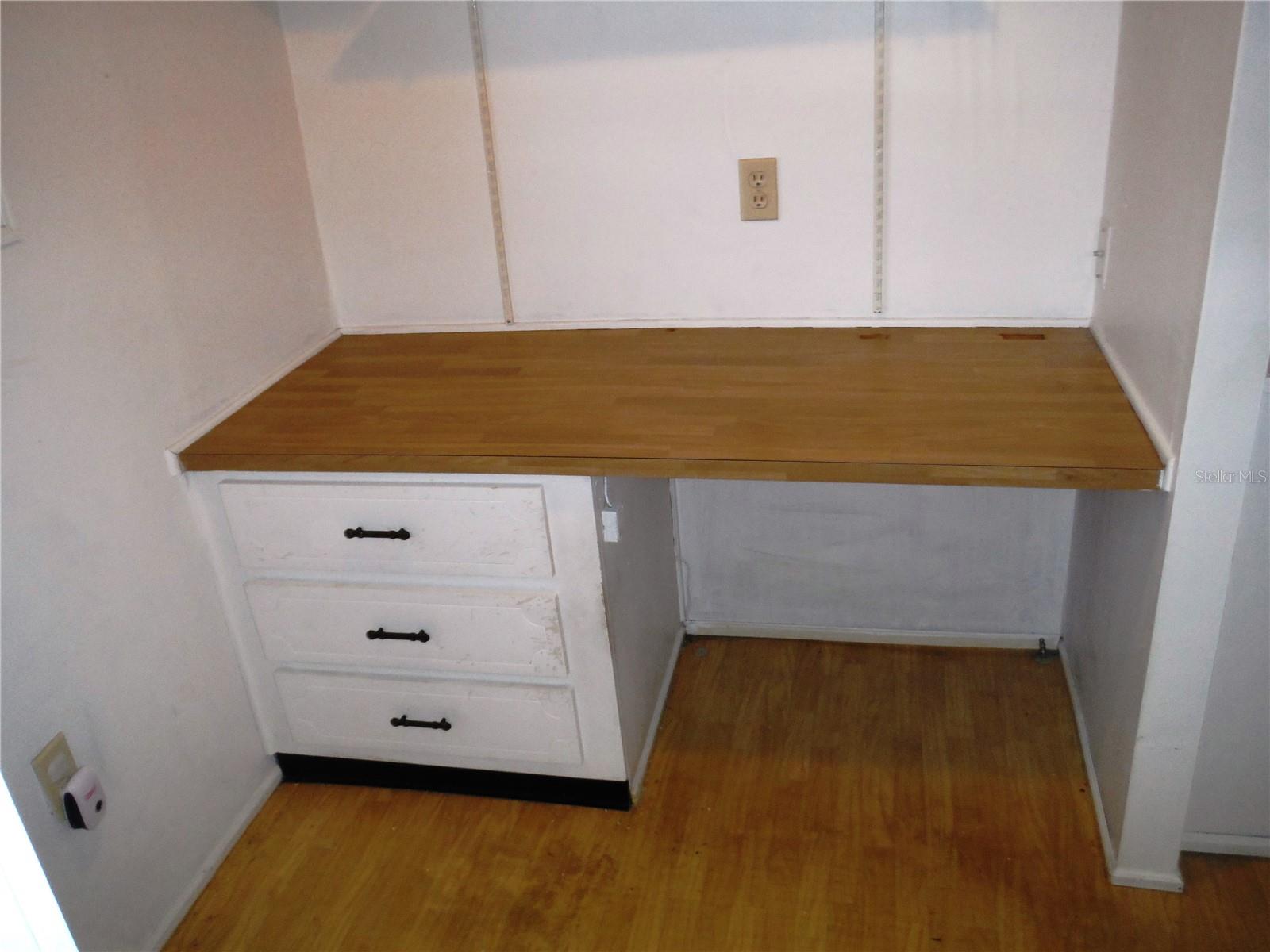 141 FOREST LN #13 — photo 10