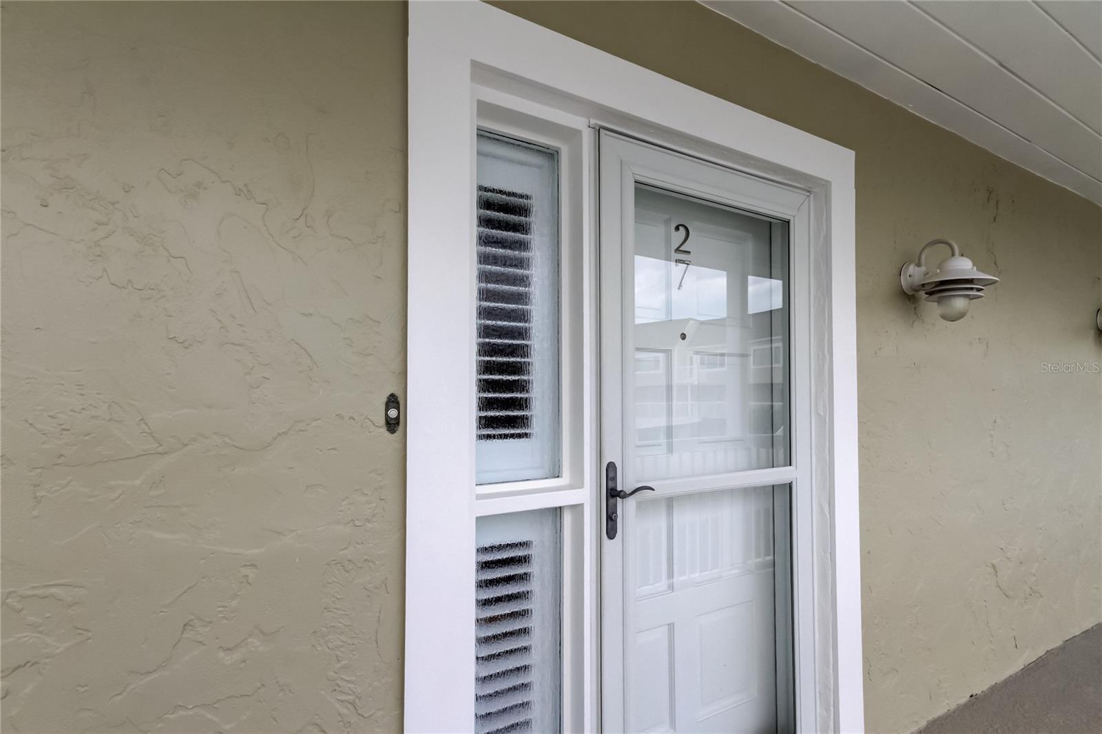 433 PAULA DR S #27 — photo 2