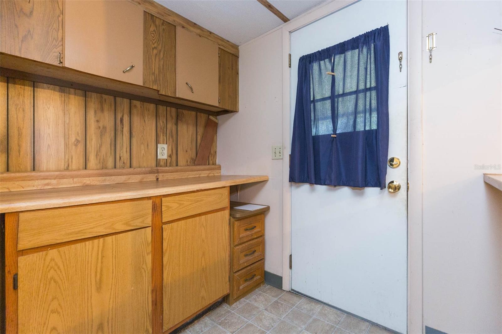 11228 MARLBOROUGH DR — photo 15