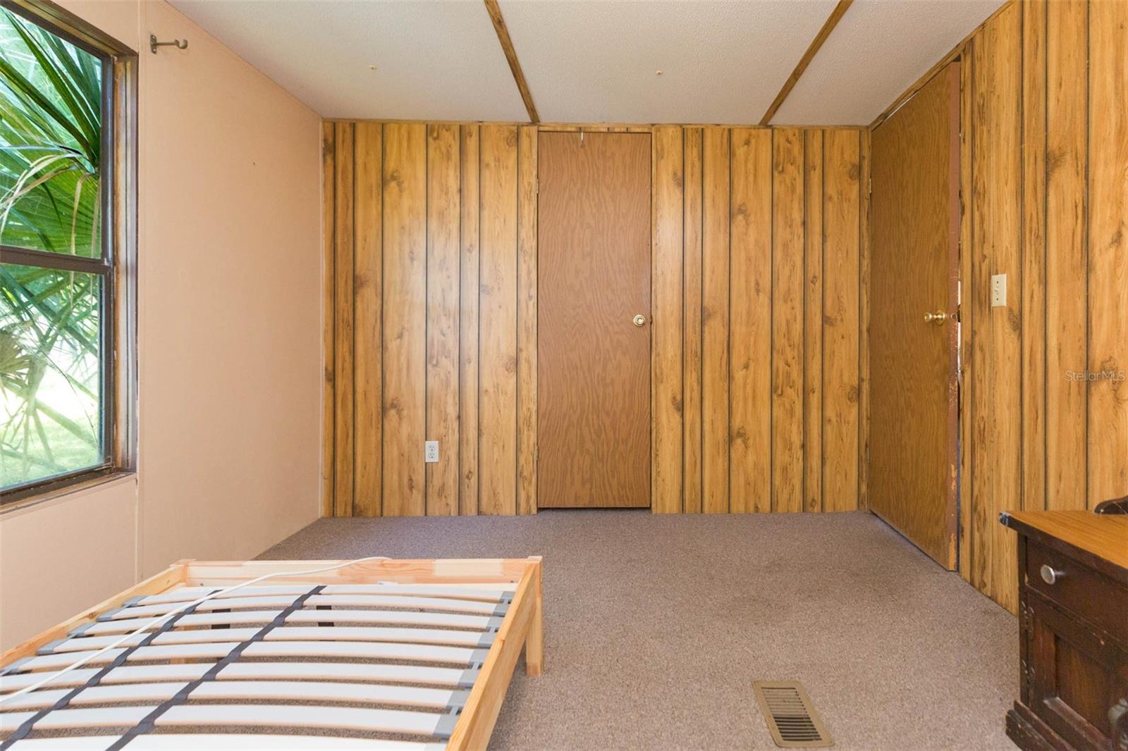 11228 MARLBOROUGH DR — photo 24