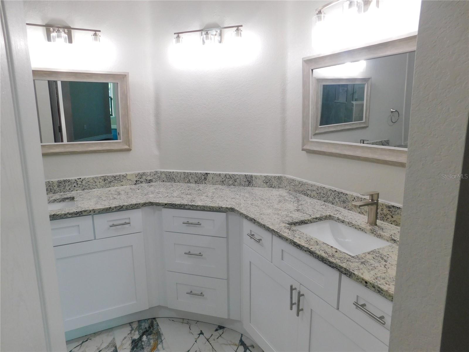 2725 VIA CIPRIANI #735B — photo 31