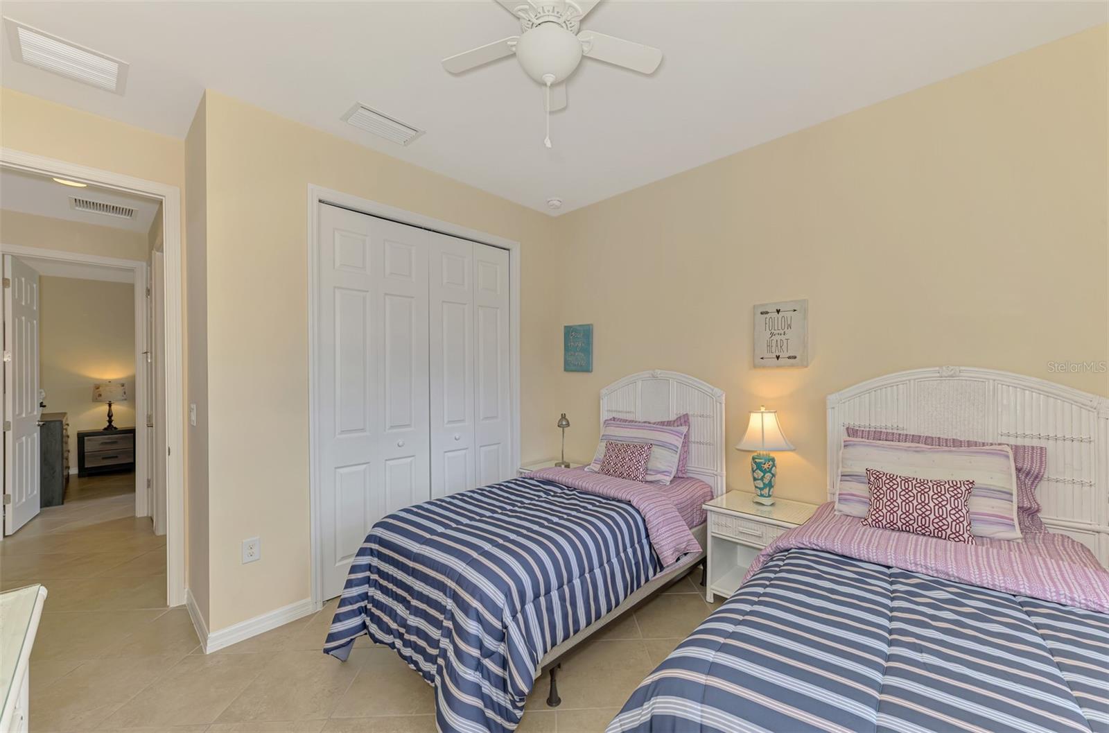 1050 BLUFFWOOD DR — photo 40