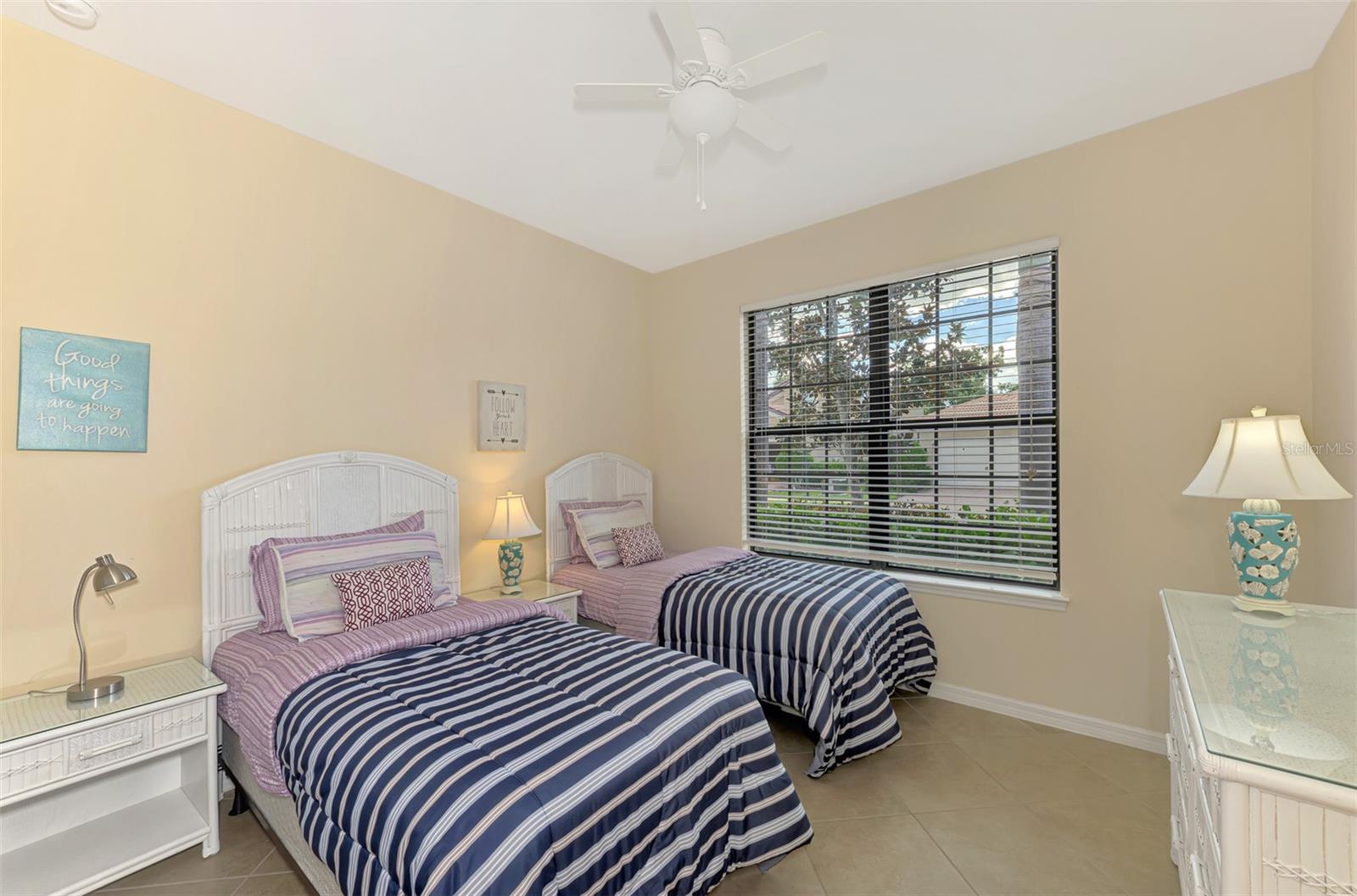 1050 BLUFFWOOD DR — photo 39