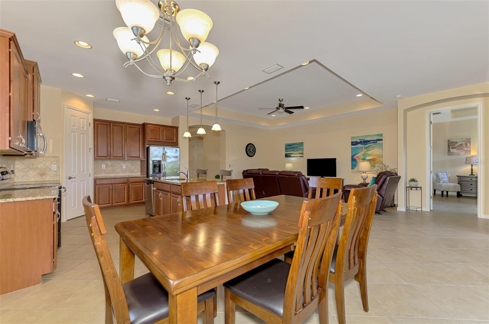 1050 BLUFFWOOD DR — photo 16