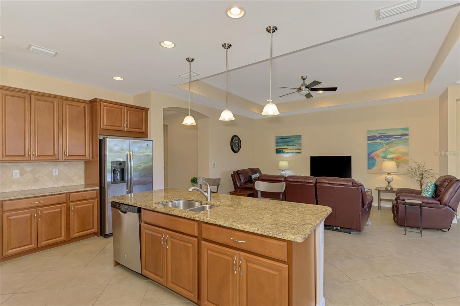 1050 BLUFFWOOD DR — photo 18