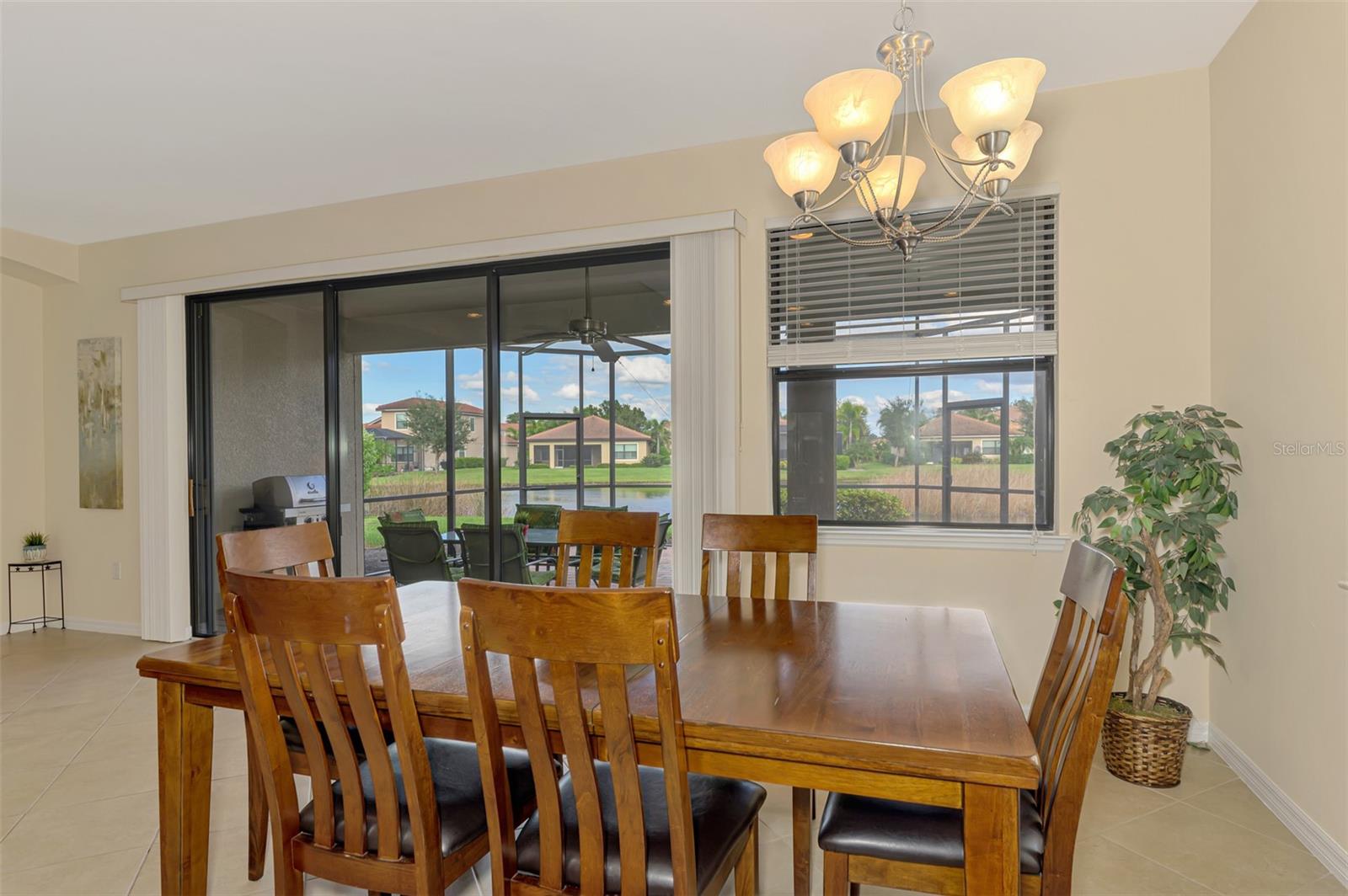 1050 BLUFFWOOD DR — photo 26