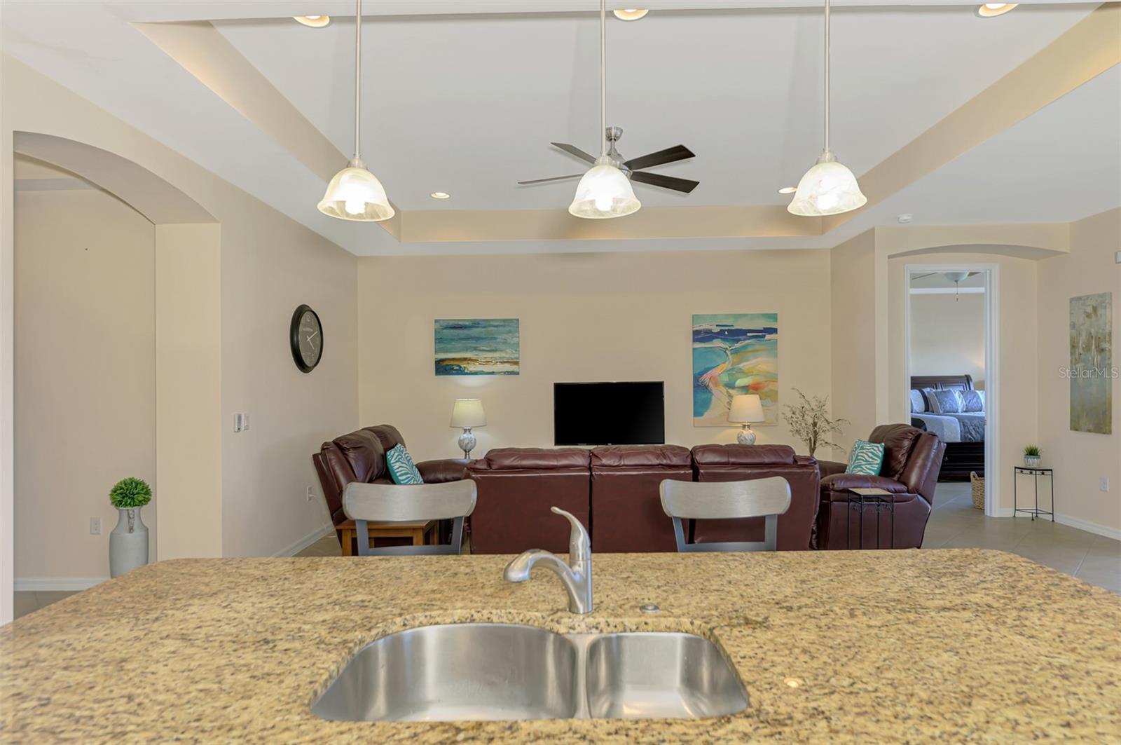 1050 BLUFFWOOD DR — photo 19