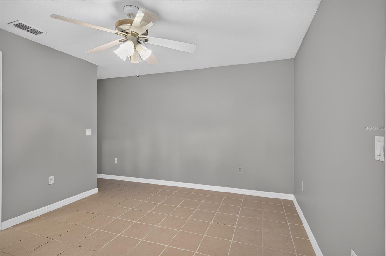 2243 EAGLE BLUFF DR — photo 39