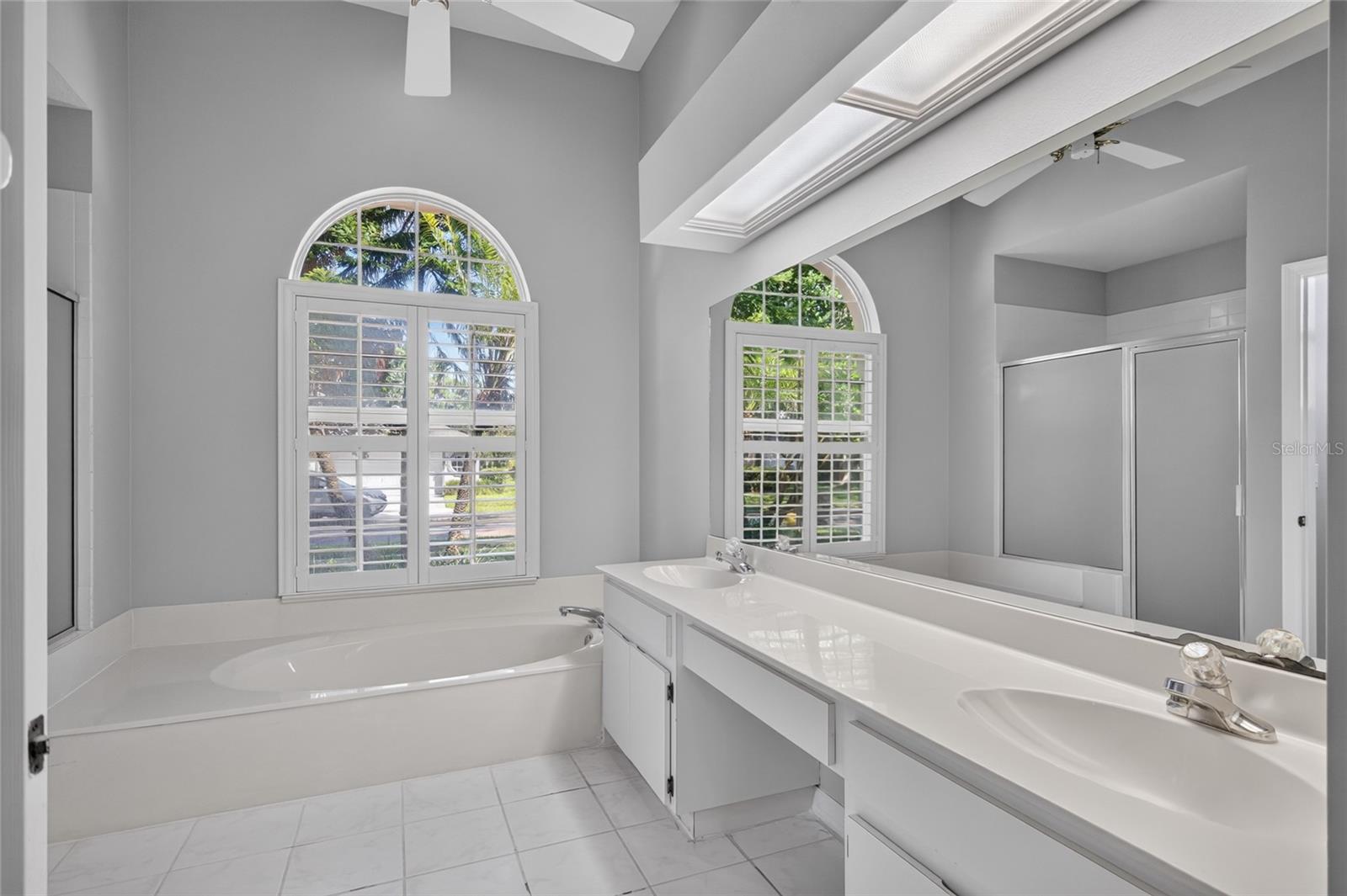 2243 EAGLE BLUFF DR — photo 16
