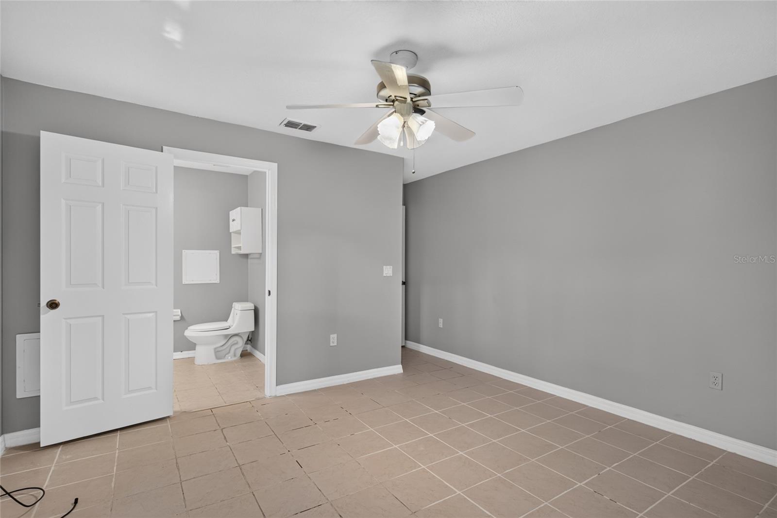 2243 EAGLE BLUFF DR — photo 40