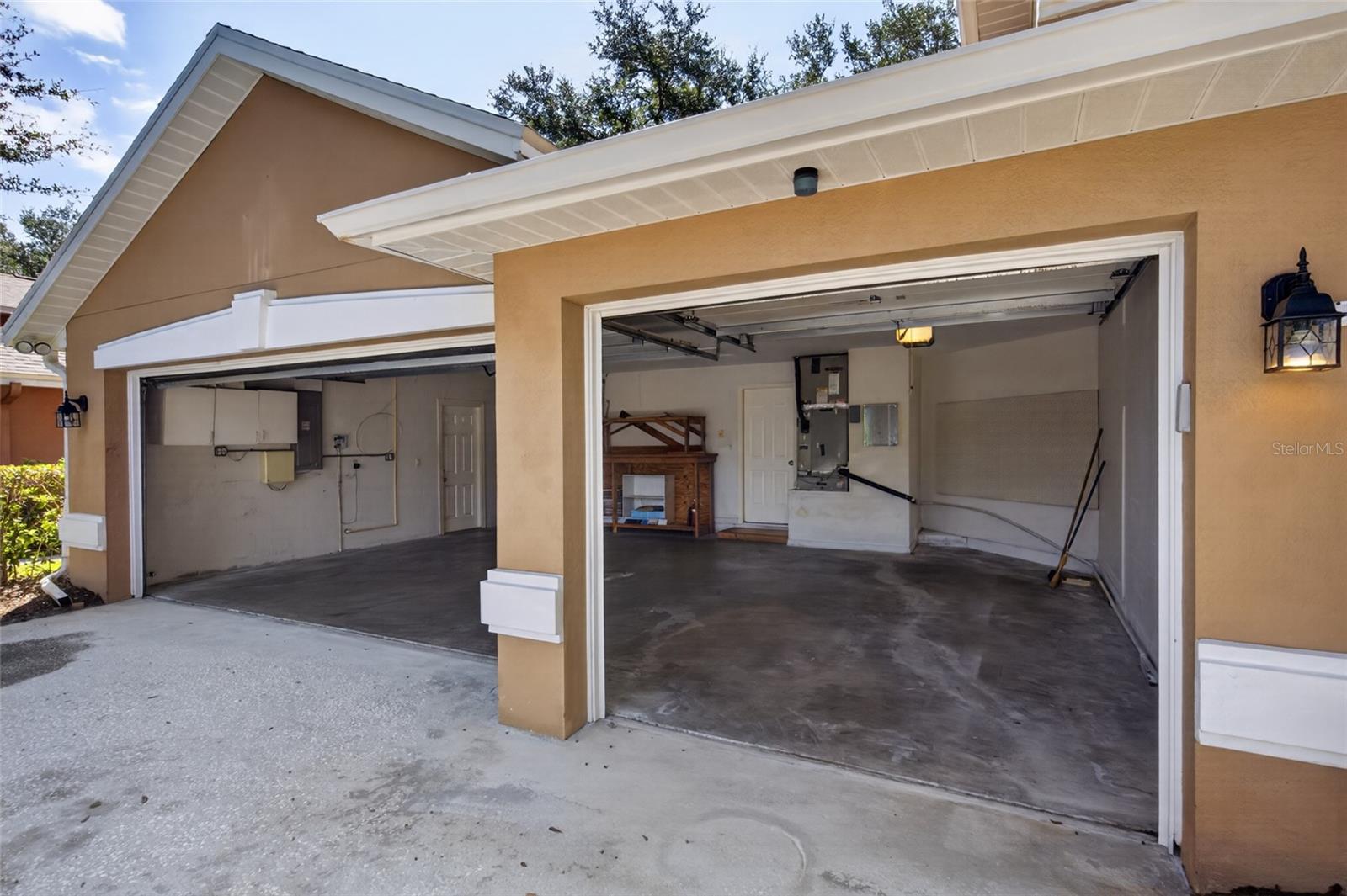 2243 EAGLE BLUFF DR — photo 42