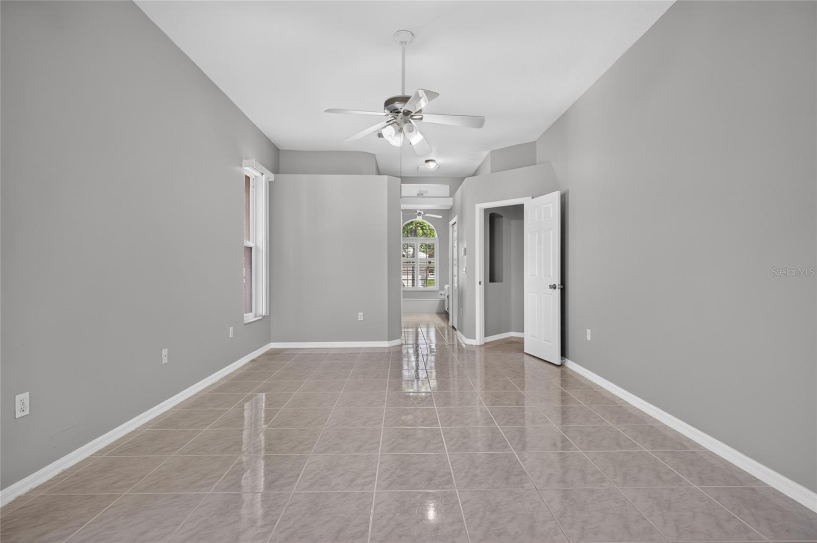 2243 EAGLE BLUFF DR — photo 14
