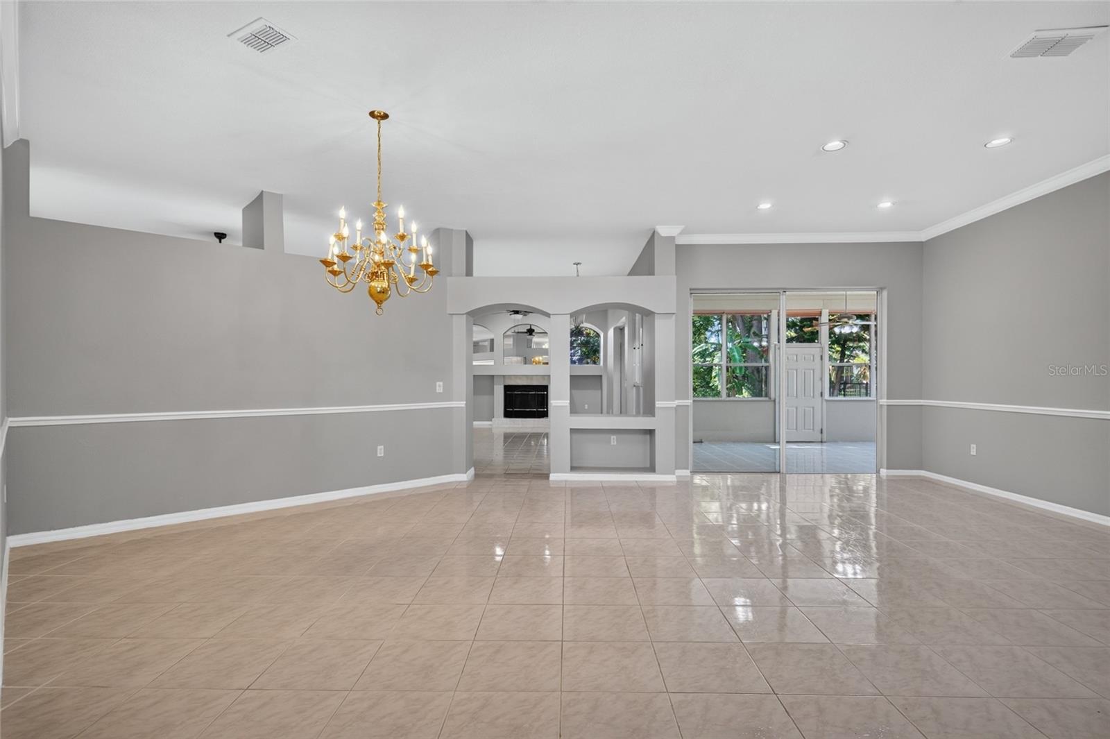 2243 EAGLE BLUFF DR — photo 4