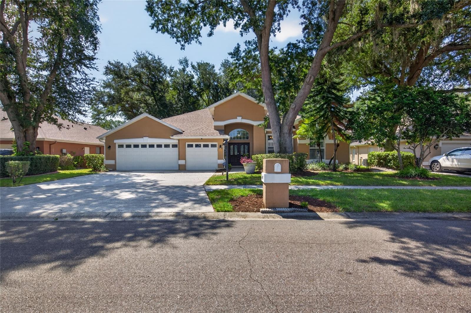 2243 EAGLE BLUFF DR — photo 53