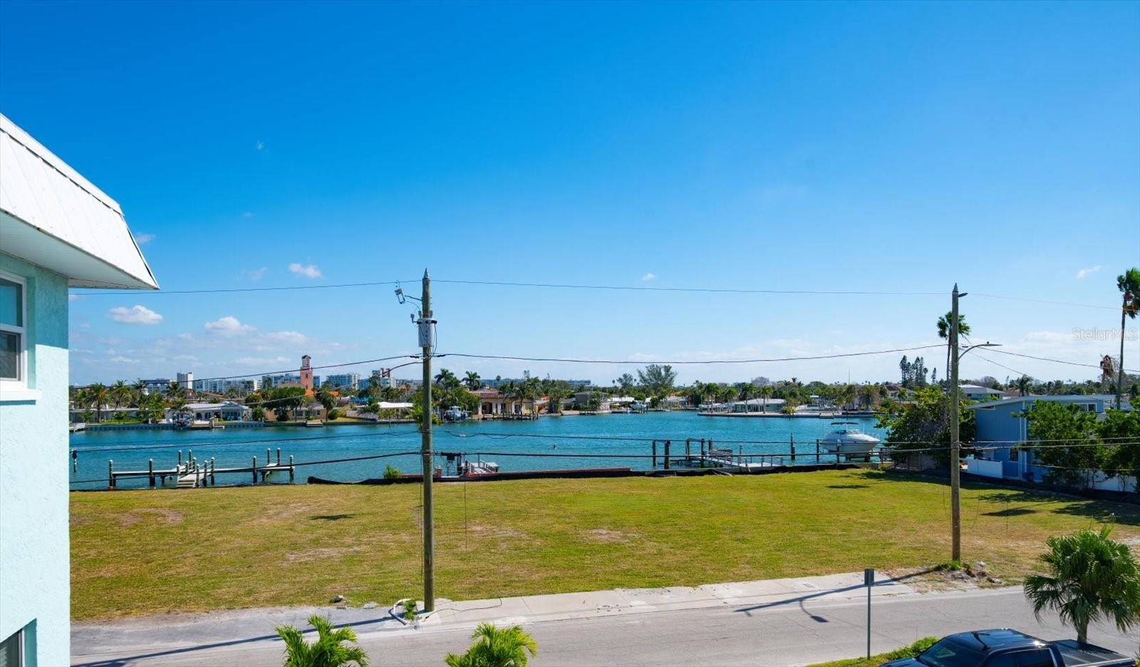 8200 BAYSHORE DR #9 — photo 3