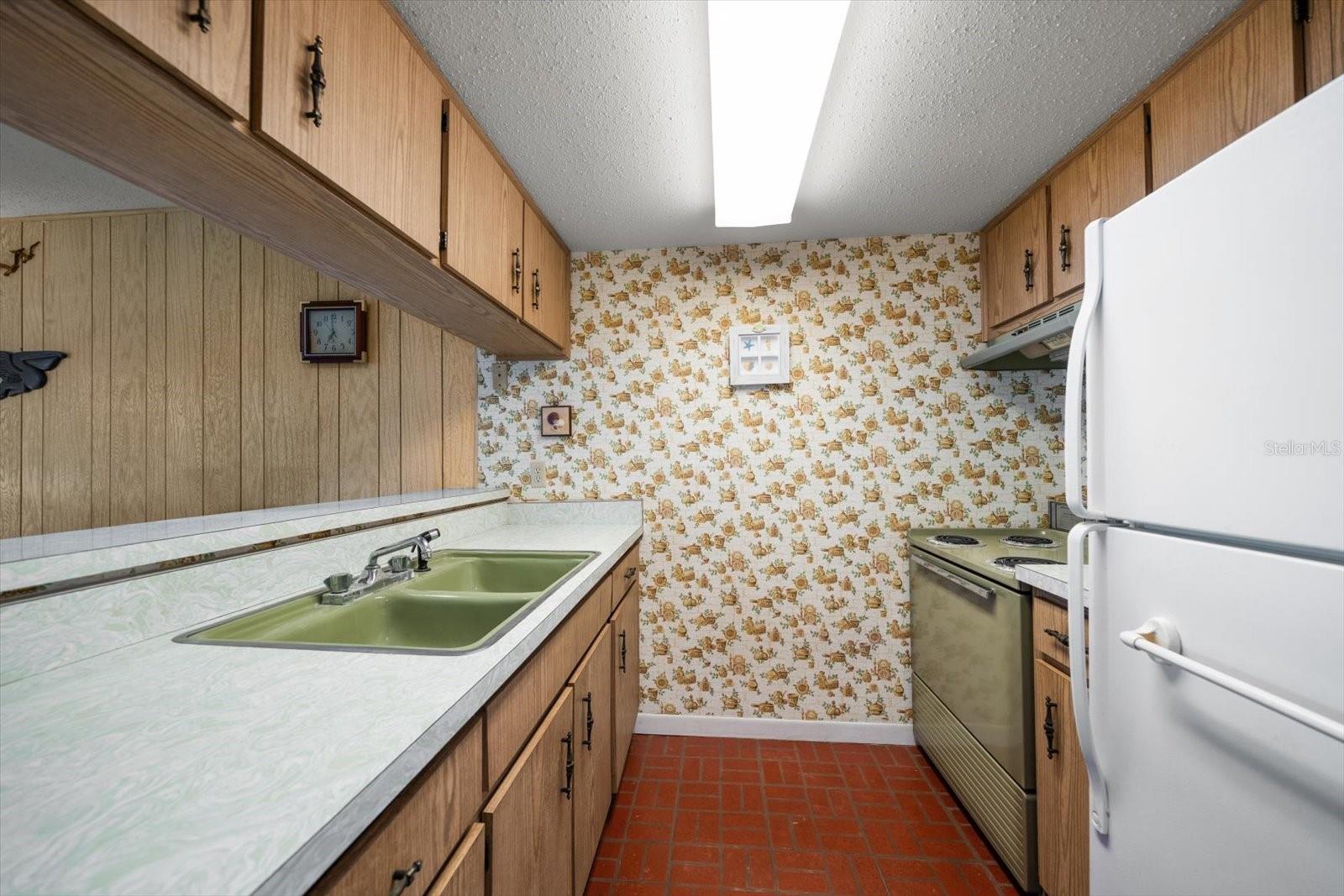 8200 BAYSHORE DR #9 — photo 11