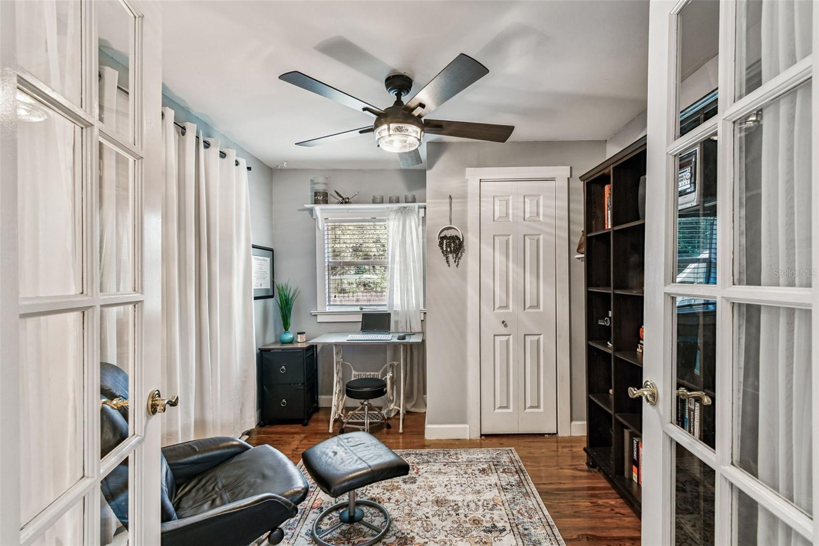 906 E HAMILTON AVE — photo 26