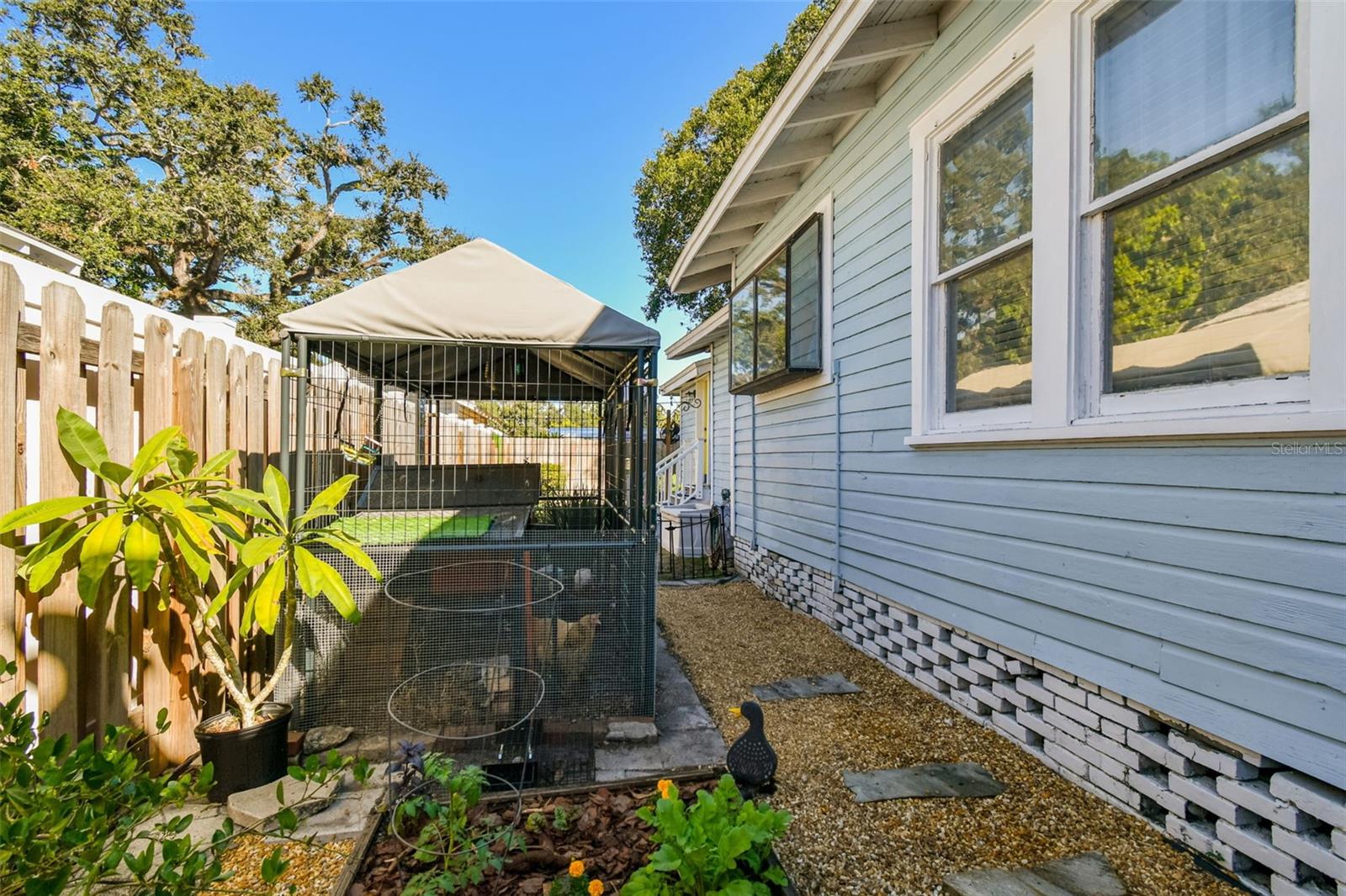 906 E HAMILTON AVE — photo 35