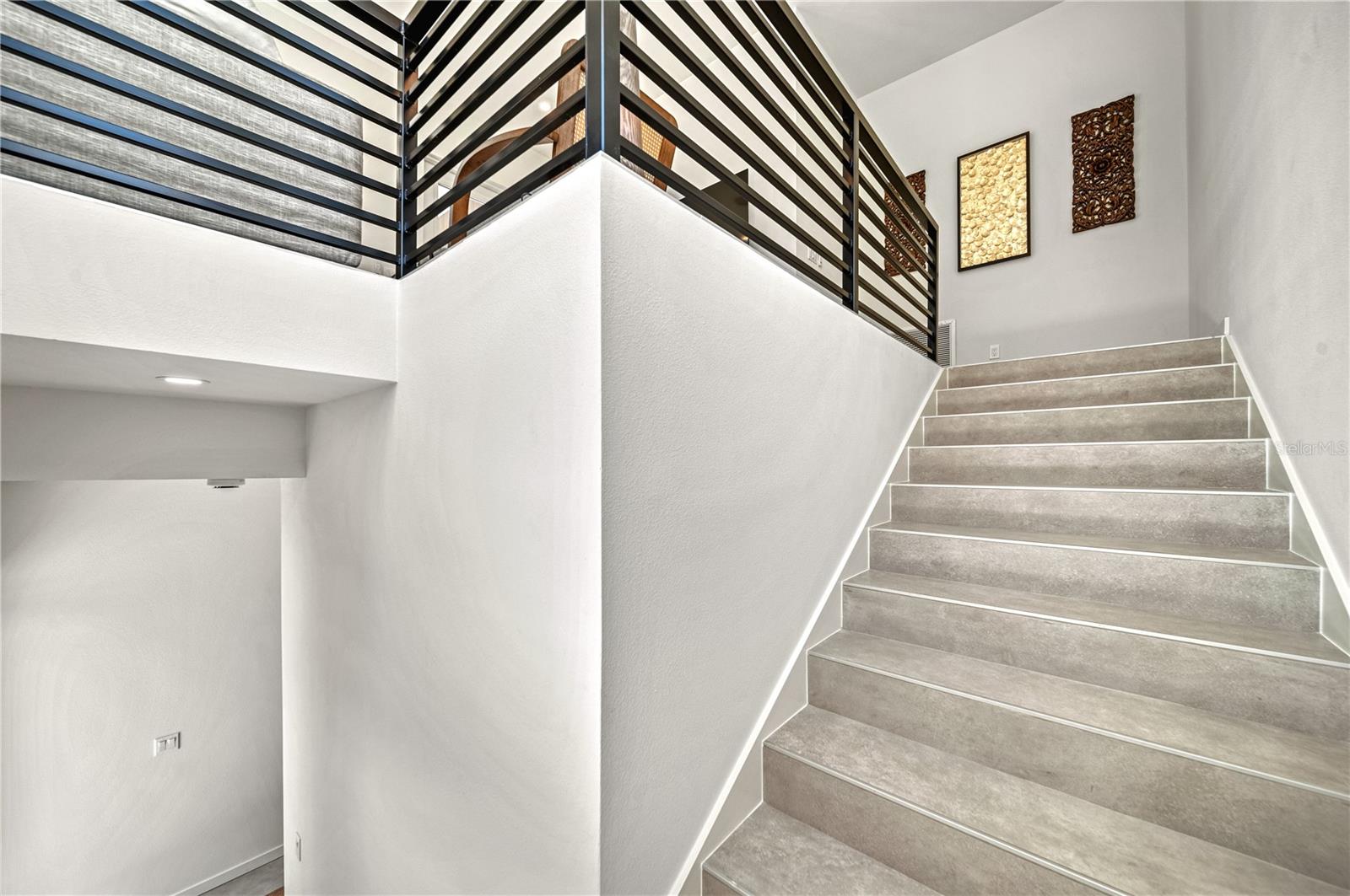 2163 WALDEMERE ST — photo 29