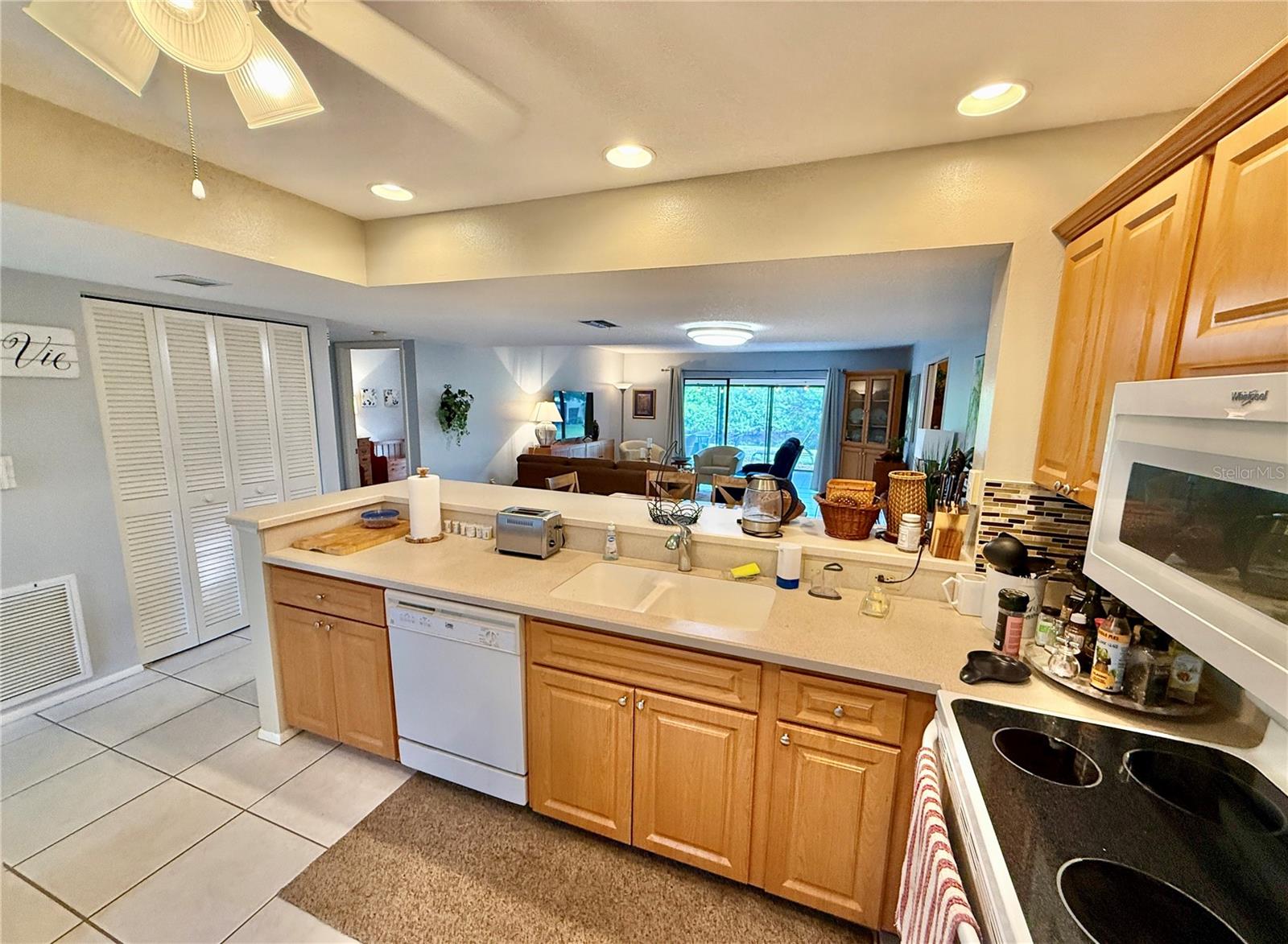 621 SPRING LAKES BLVD #621 — photo 35