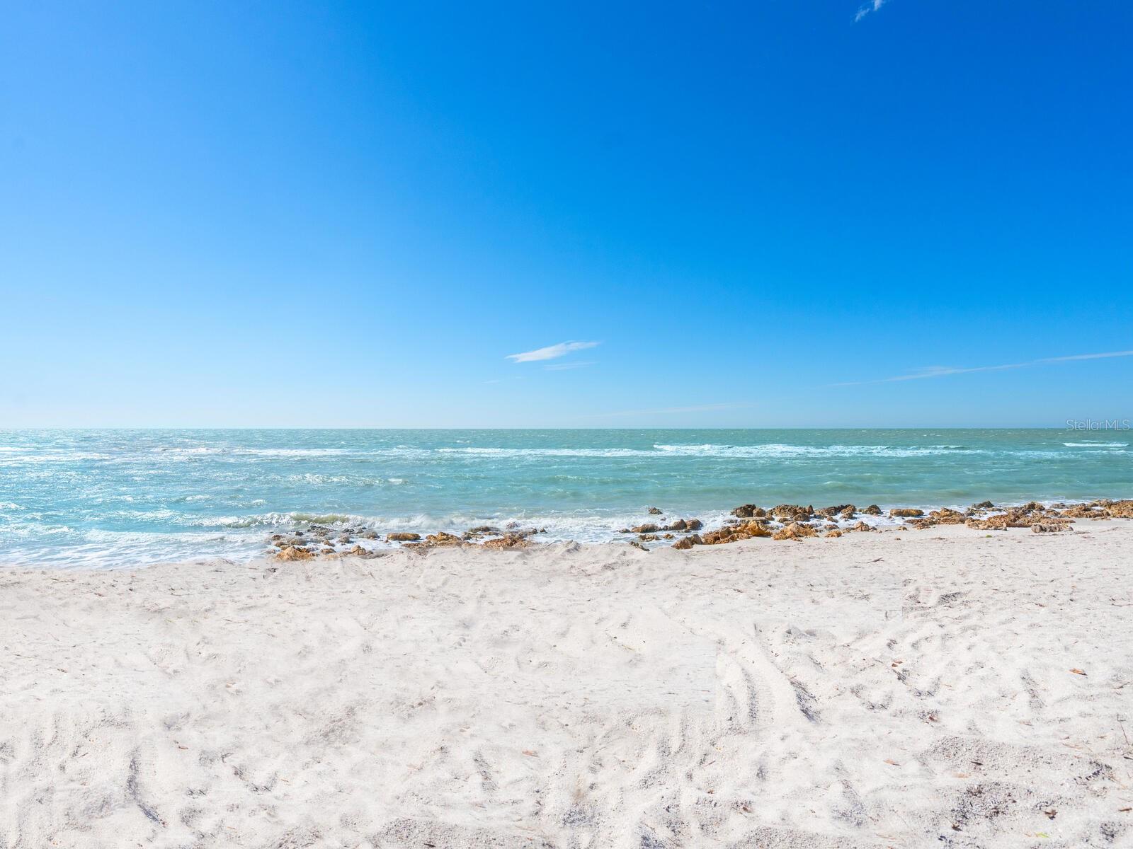 18 N CASEY KEY RD — photo 2