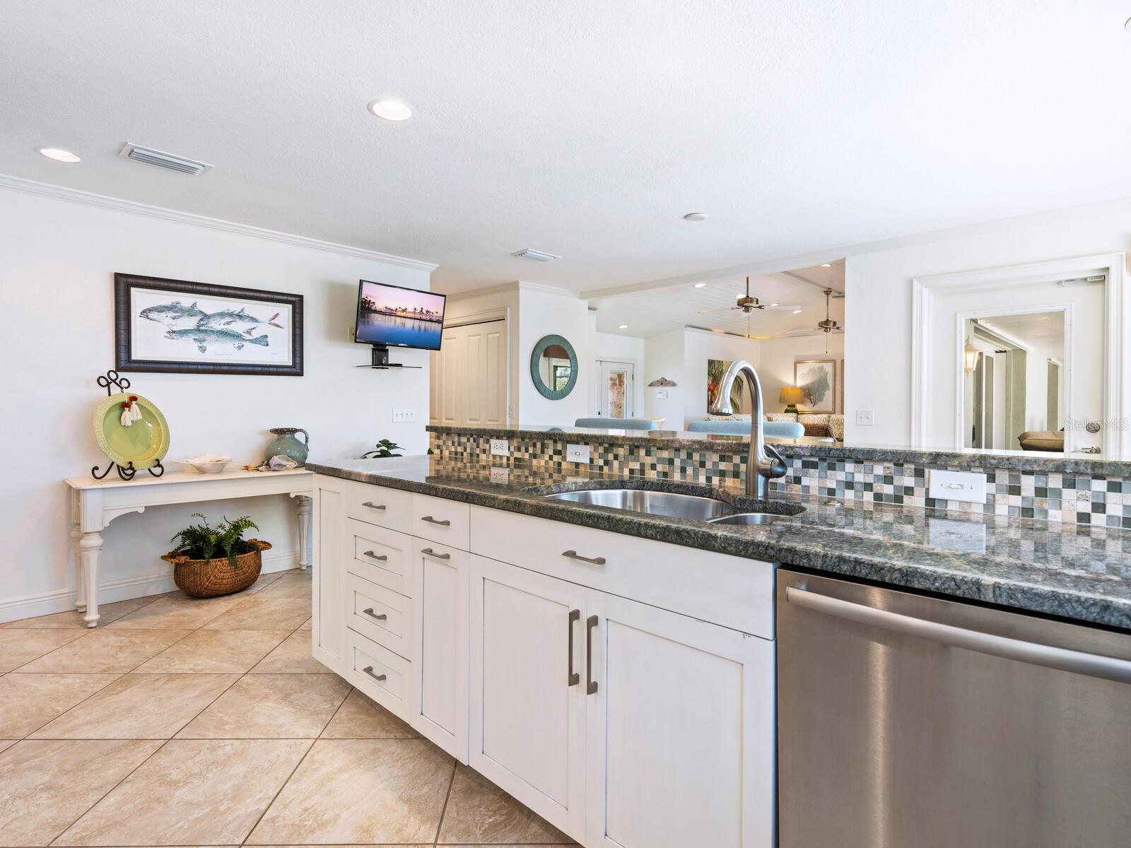 18 N CASEY KEY RD — photo 17