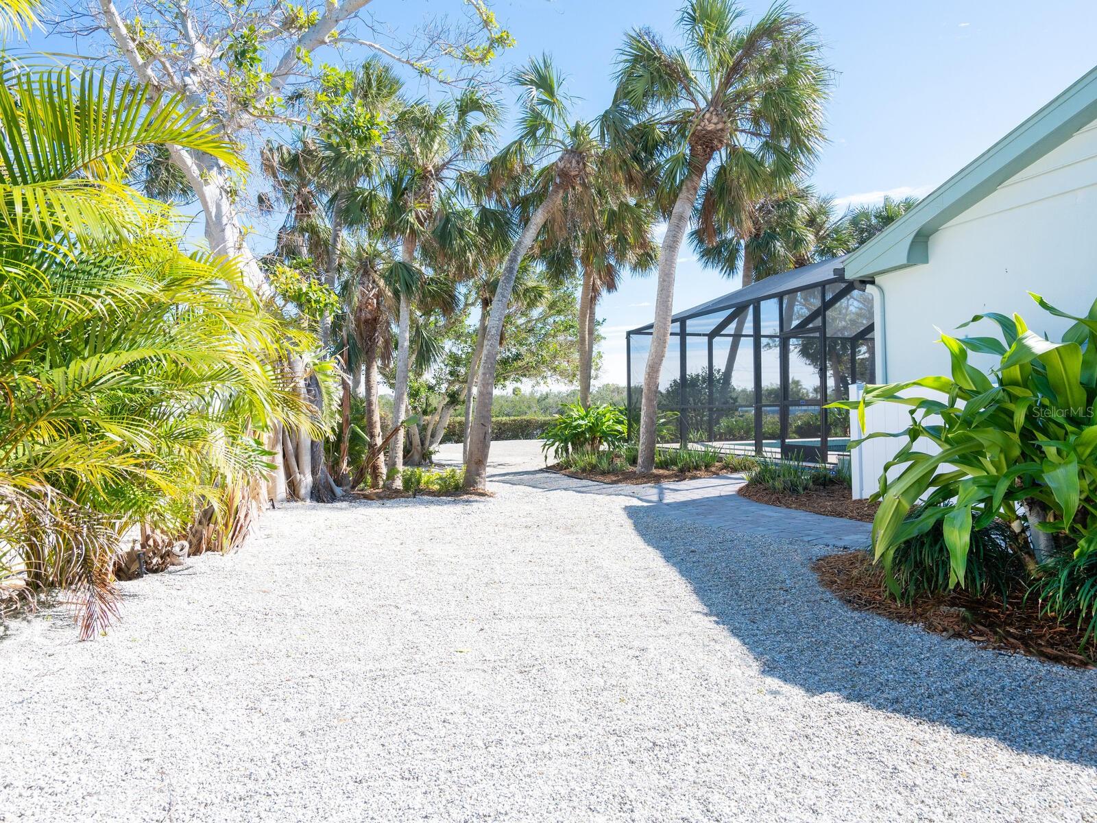 18 N CASEY KEY RD — photo 30
