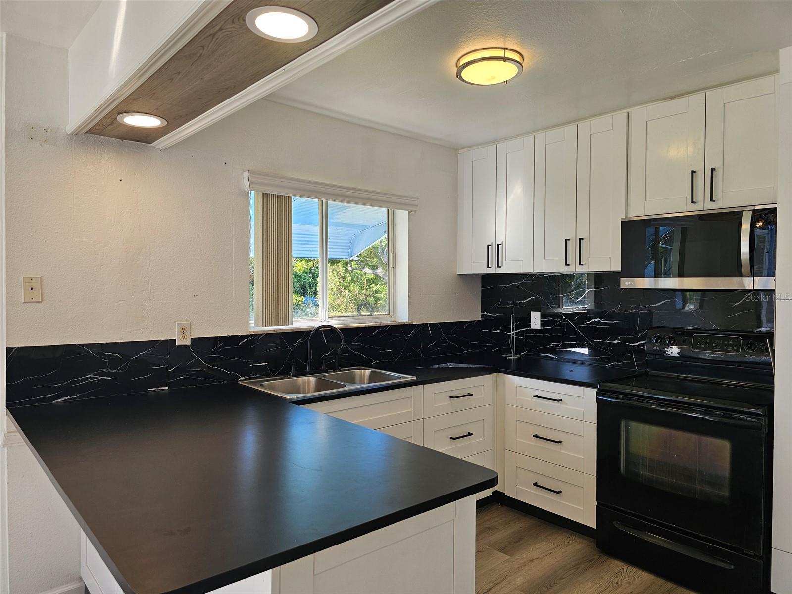 5437 TALBROOK RD — photo 10