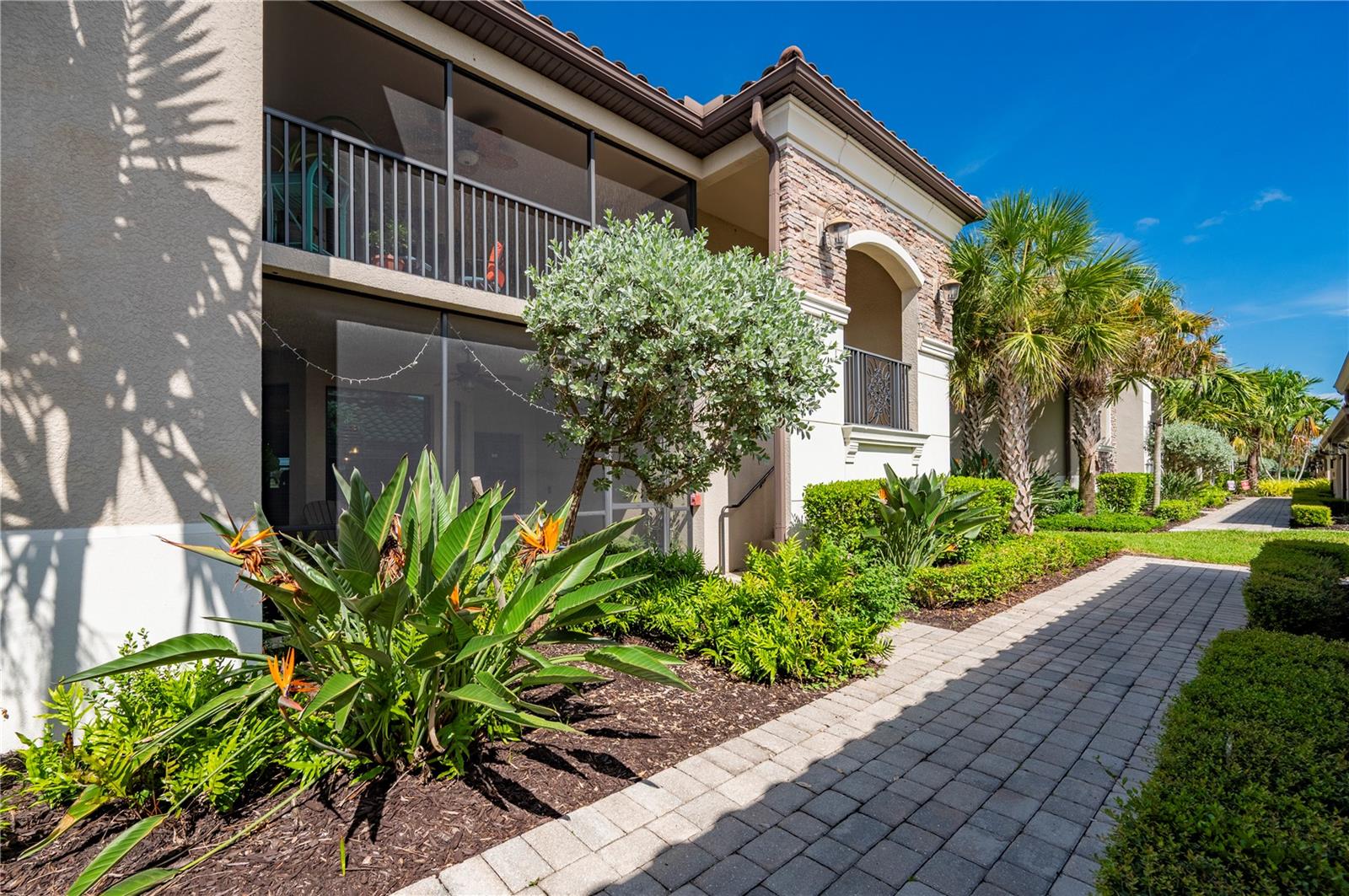 5517 PALMER CIR #106 — photo 3