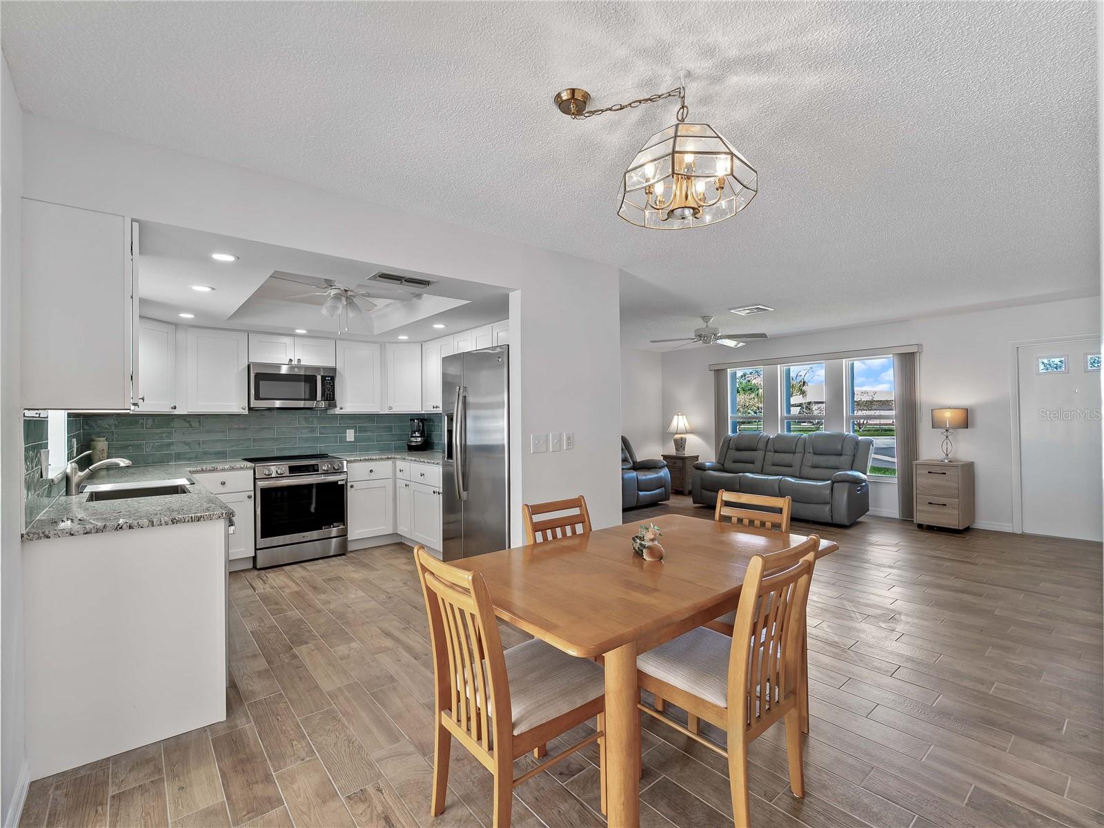 52 CIRCLEWOOD DR #A1-2 — photo 5