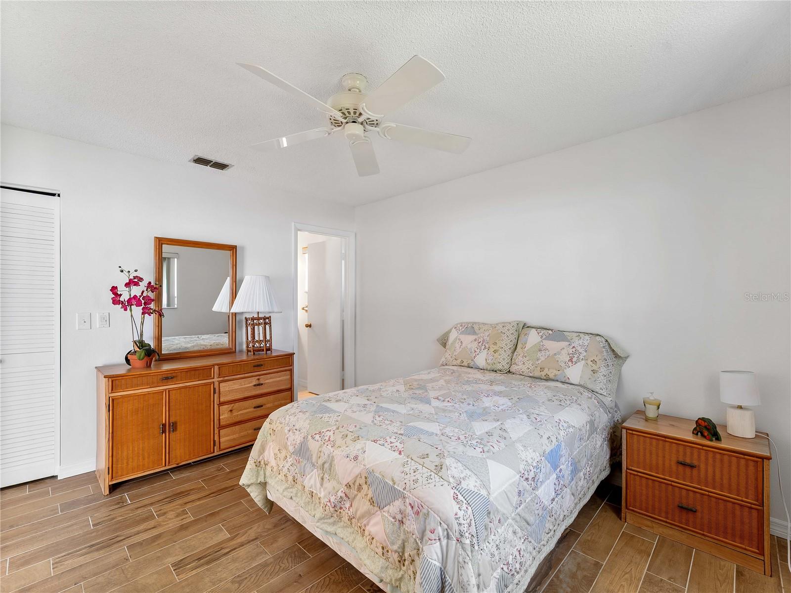 52 CIRCLEWOOD DR #A1-2 — photo 8