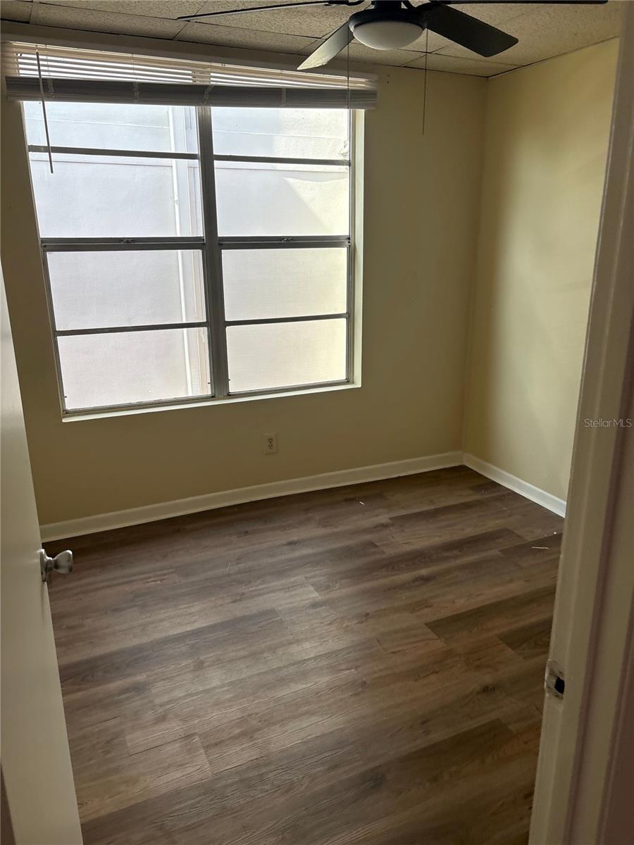 111 S NEWPORT AVE #15 — photo 6