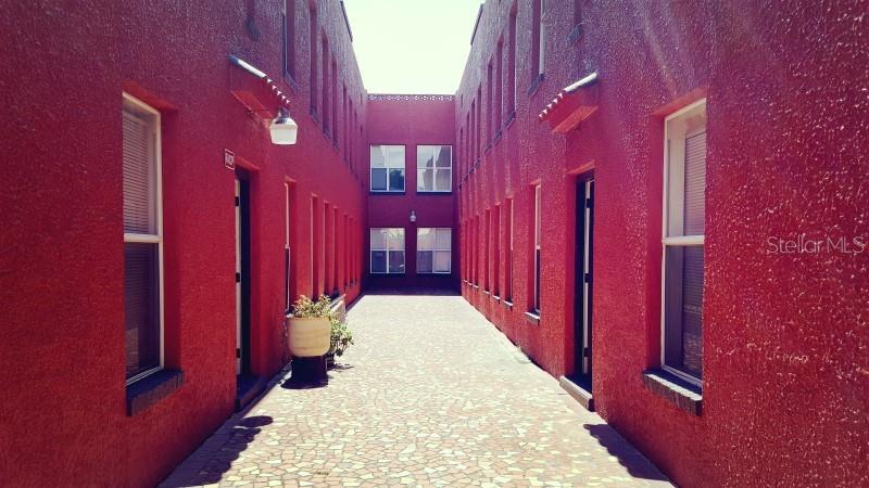 111 S NEWPORT AVE #15 — photo 3