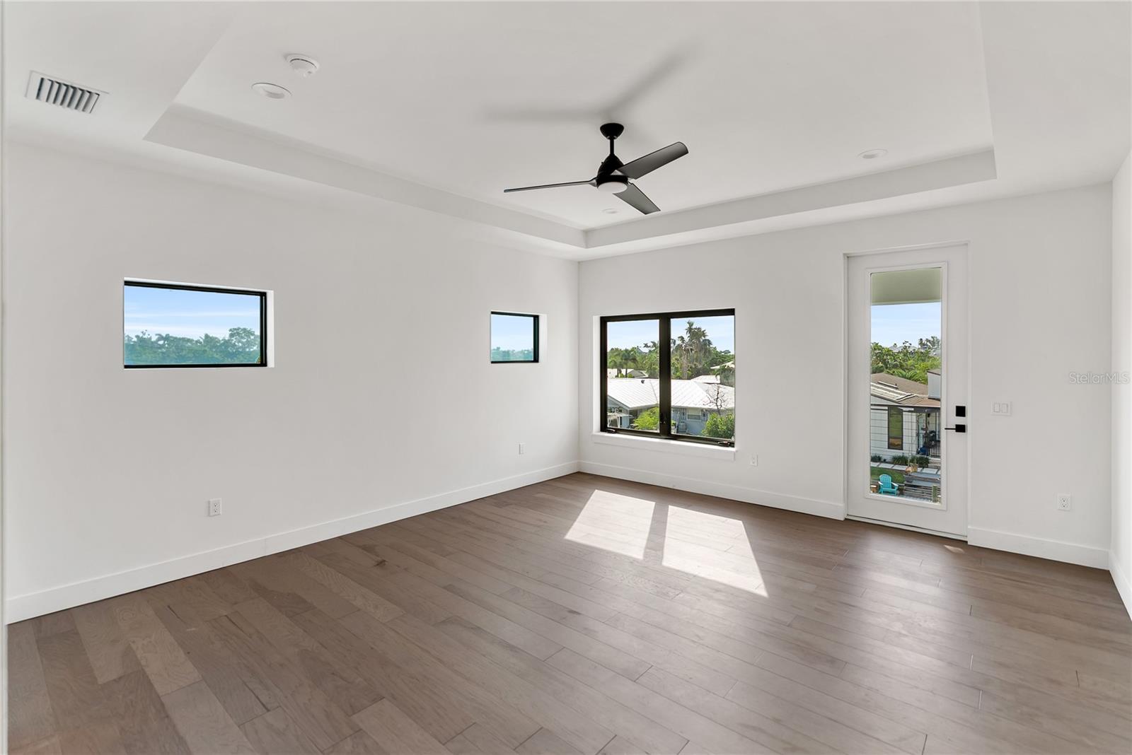 530 DE NARVAEZ DR — photo 8