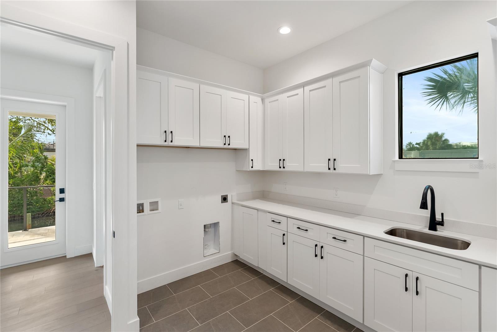 530 DE NARVAEZ DR — photo 40