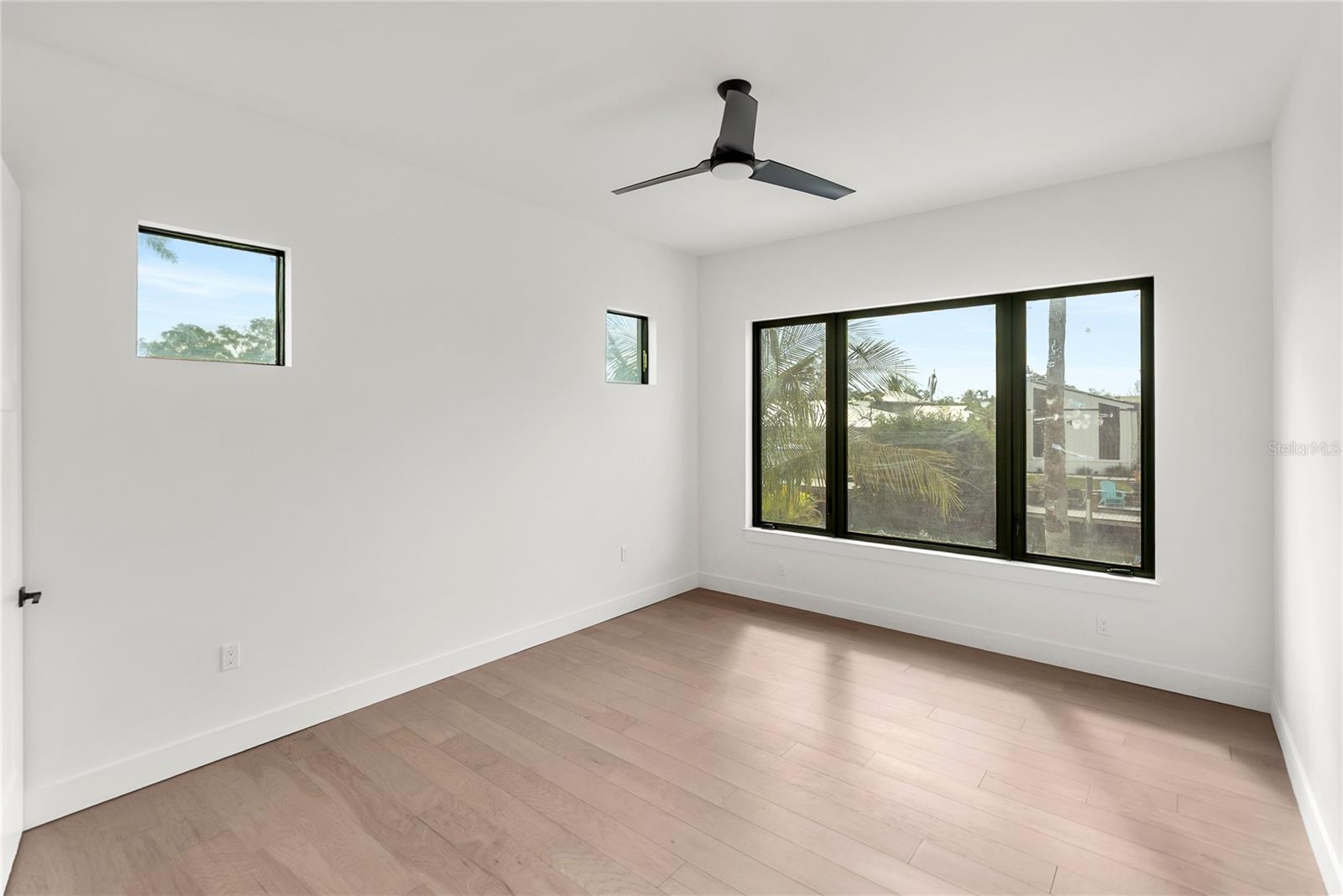 530 DE NARVAEZ DR — photo 32