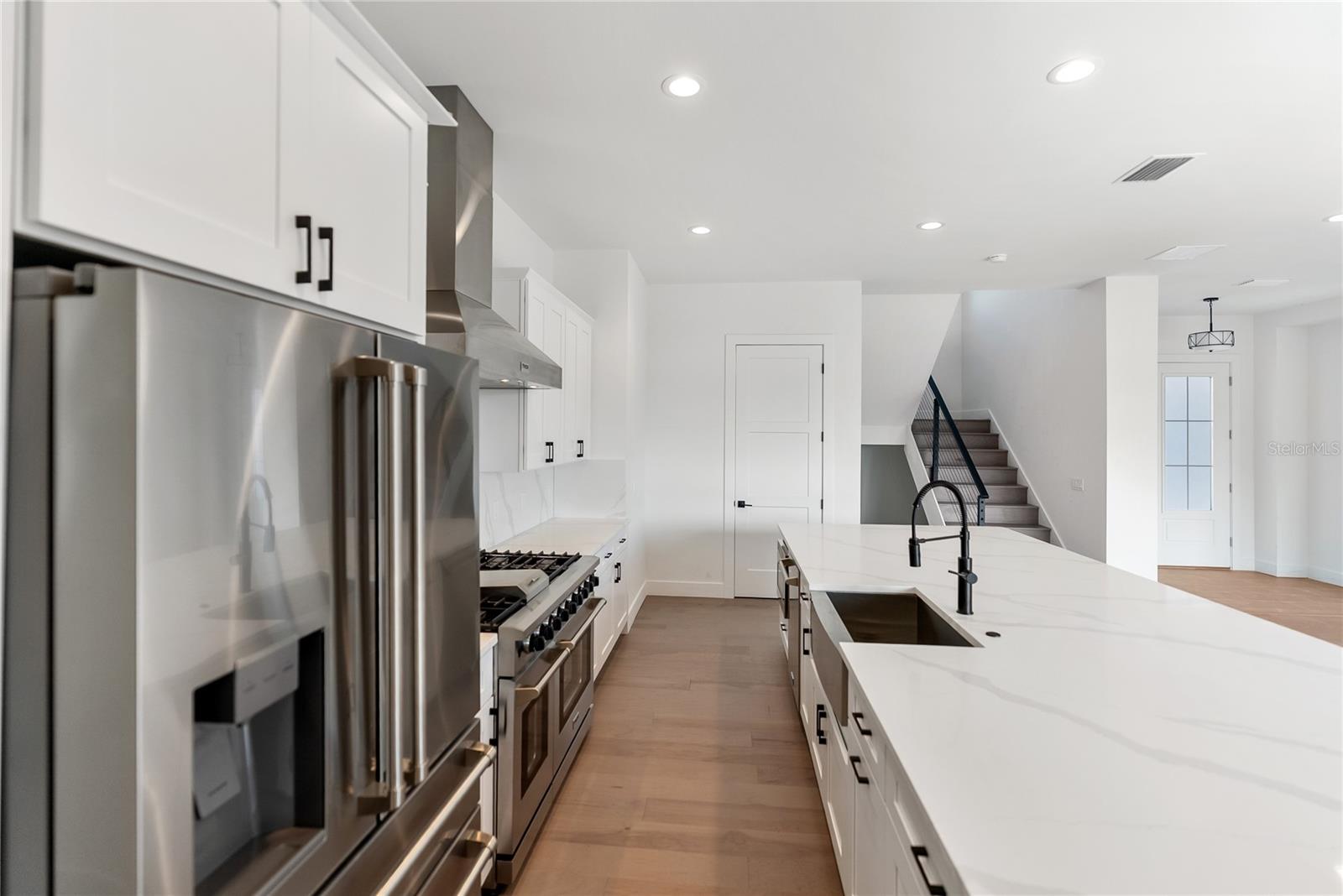 530 DE NARVAEZ DR — photo 25