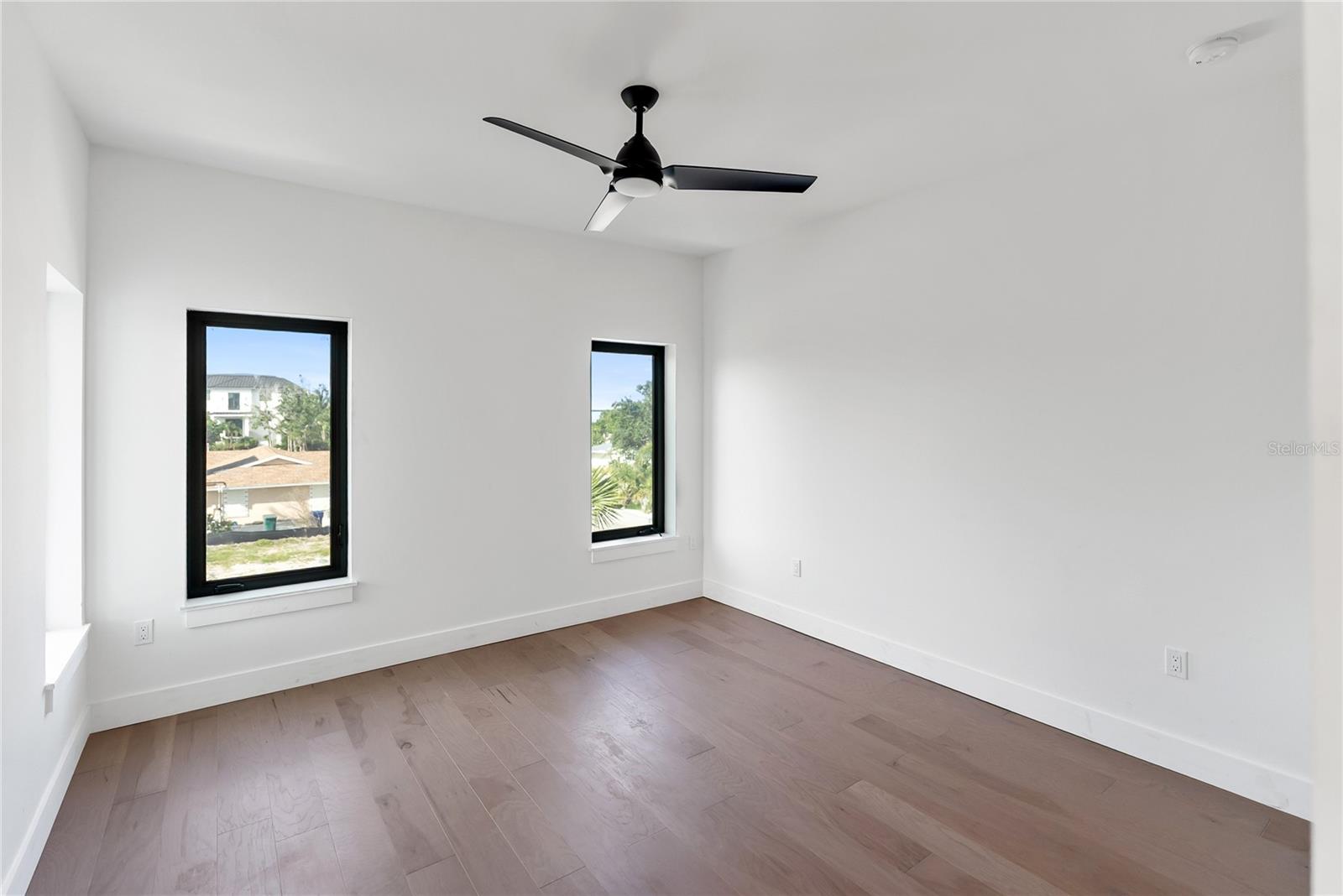 530 DE NARVAEZ DR — photo 20