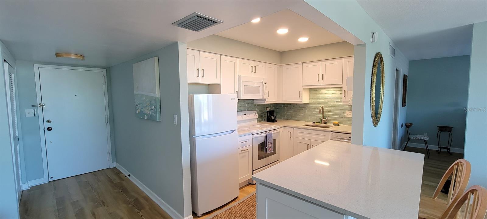 632 EDGEWATER DR #537 — photo 14