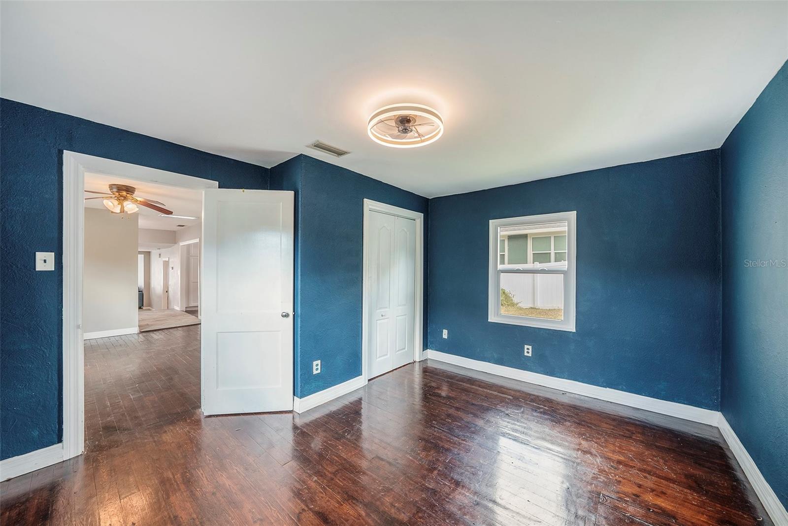 1702 E KNOLLWOOD ST — photo 22